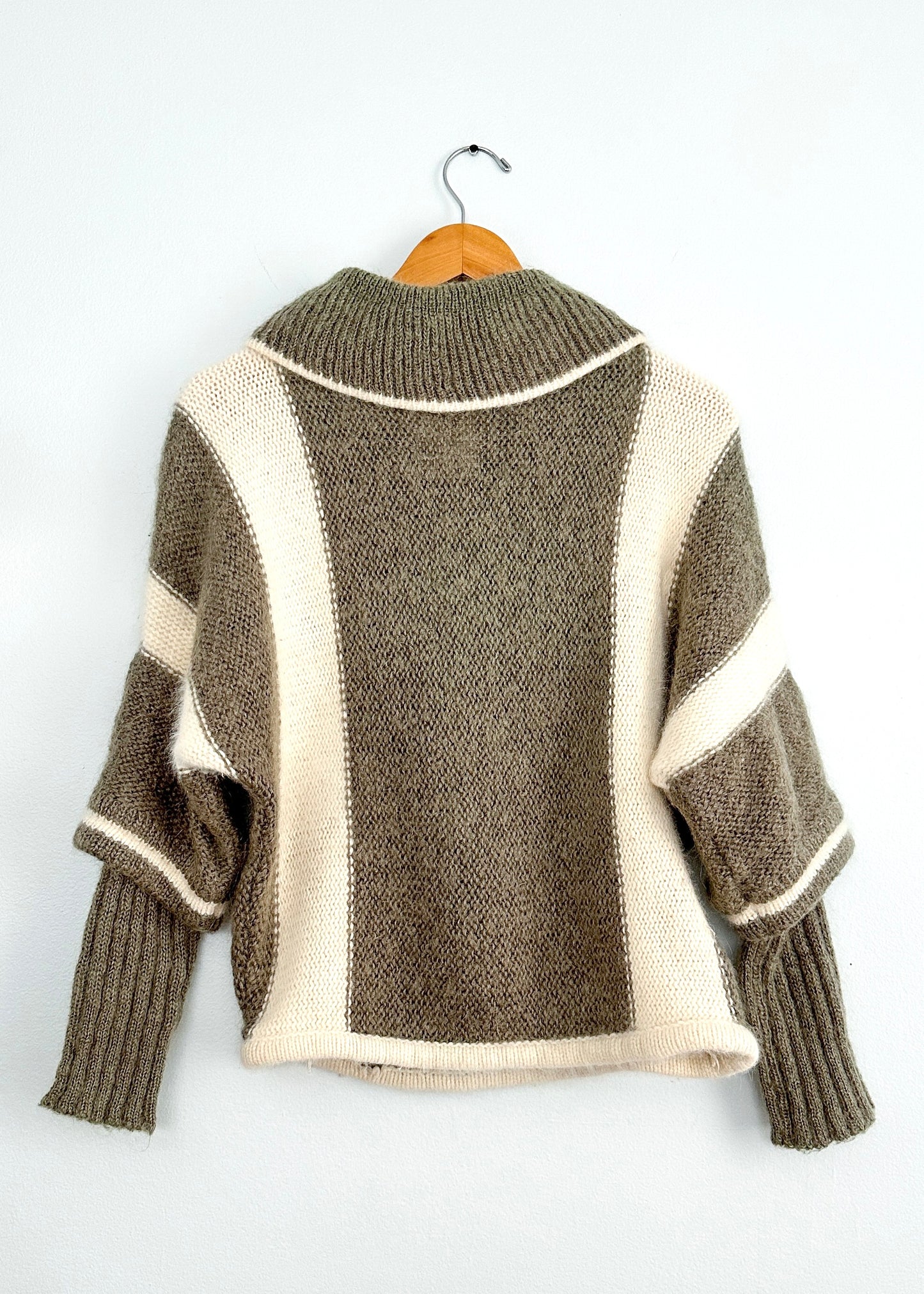 Vintage Olive Green & Cream Cozy Mohair Angora Wool Sweater (M)