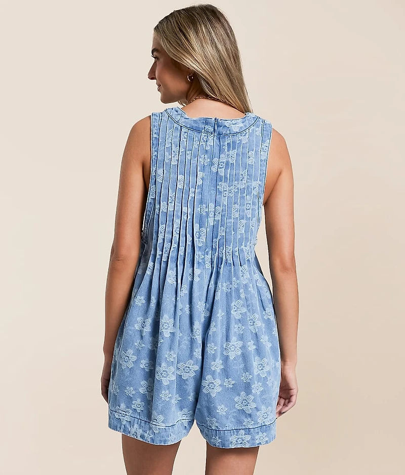 Veveret Floral Front Tie Denim Romper in Blue Floral (M)