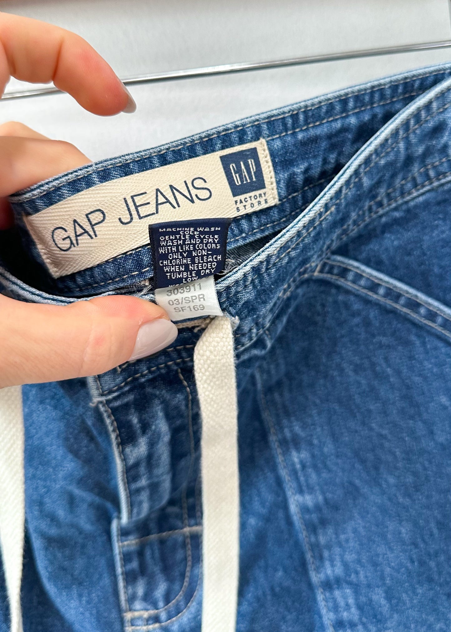 Vintage 00s GAP Denim Drawstring Shorts (10 or M)