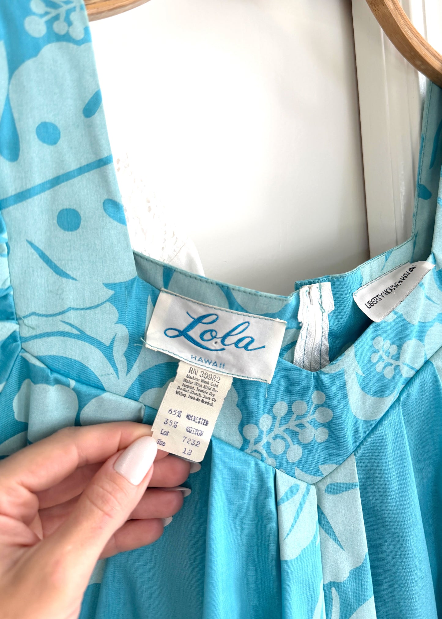 Vintage 70s Liberty House Hawaii Blue Tropical Floral Muumuu Maxi Dress l Hostess Gown (S/M)