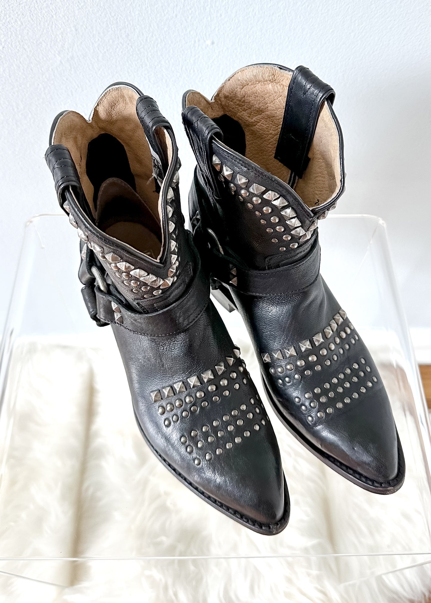 Frye Black Leather Silver Stud Billy Biker Short Western Cowboy Boots (7.5)
