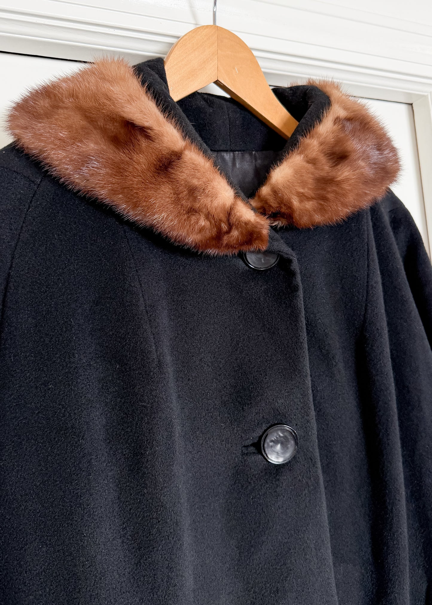 Vintage 60s Black Cashmere & Mink Collar Winter Coat (L)
