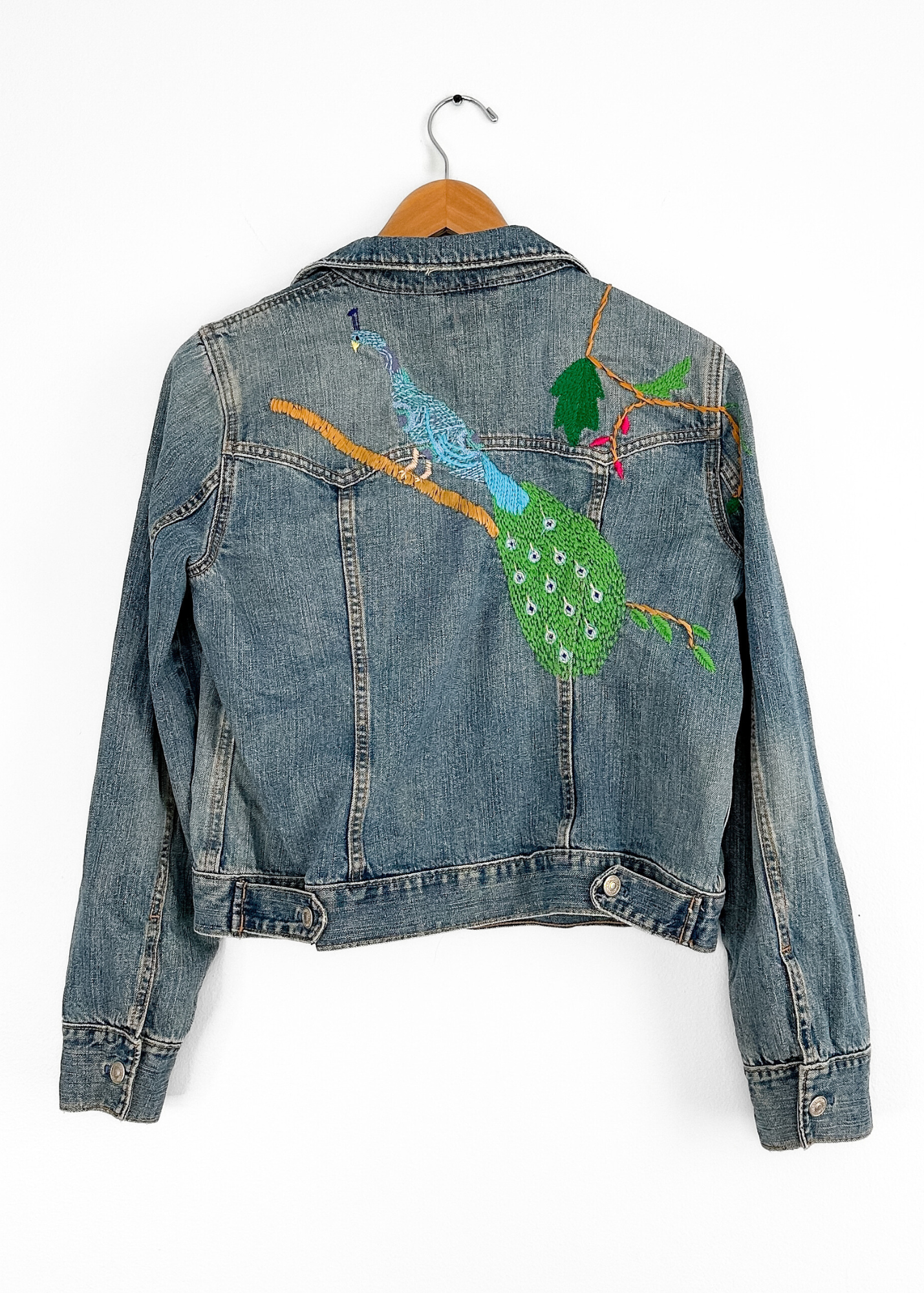 Gap Jean Denim Medium Wash Peacock Embroidered Jacket