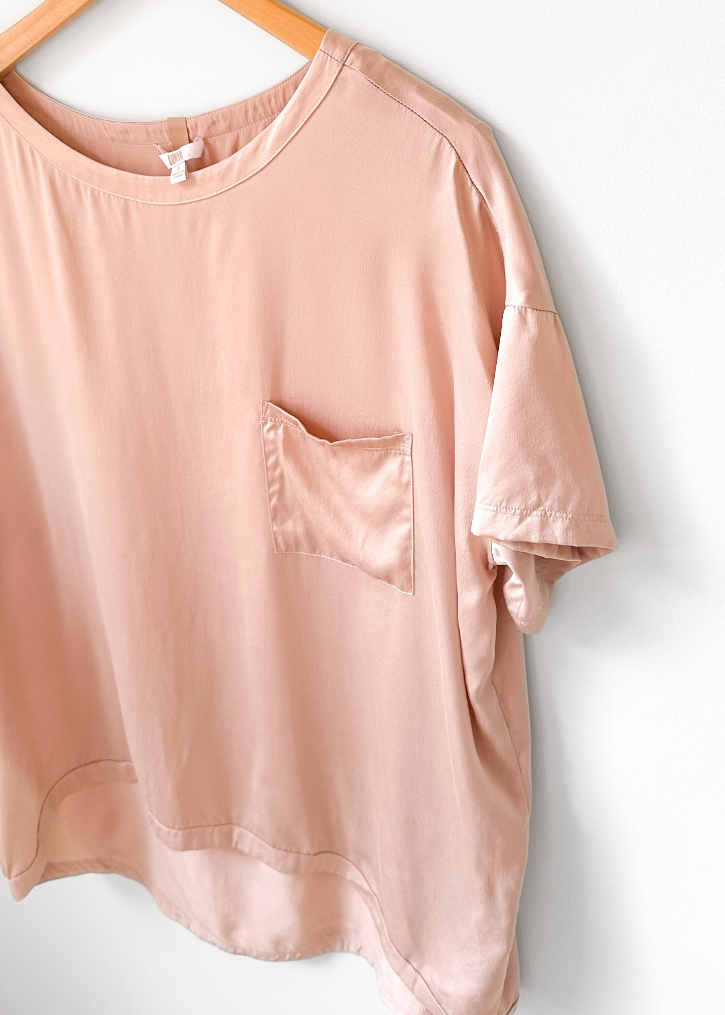 Lunya Washable Silk Tee in Delicate Pink Pajama Top (S)