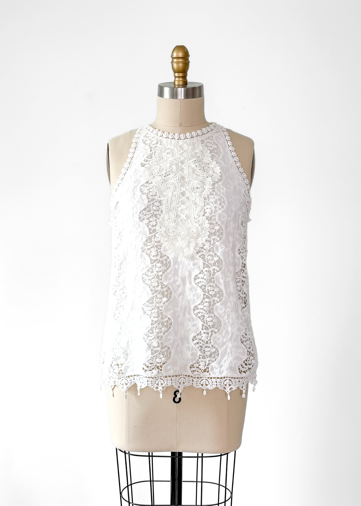 Alice + Olivia Cream Crochet Lace Sleeveless Top (4)