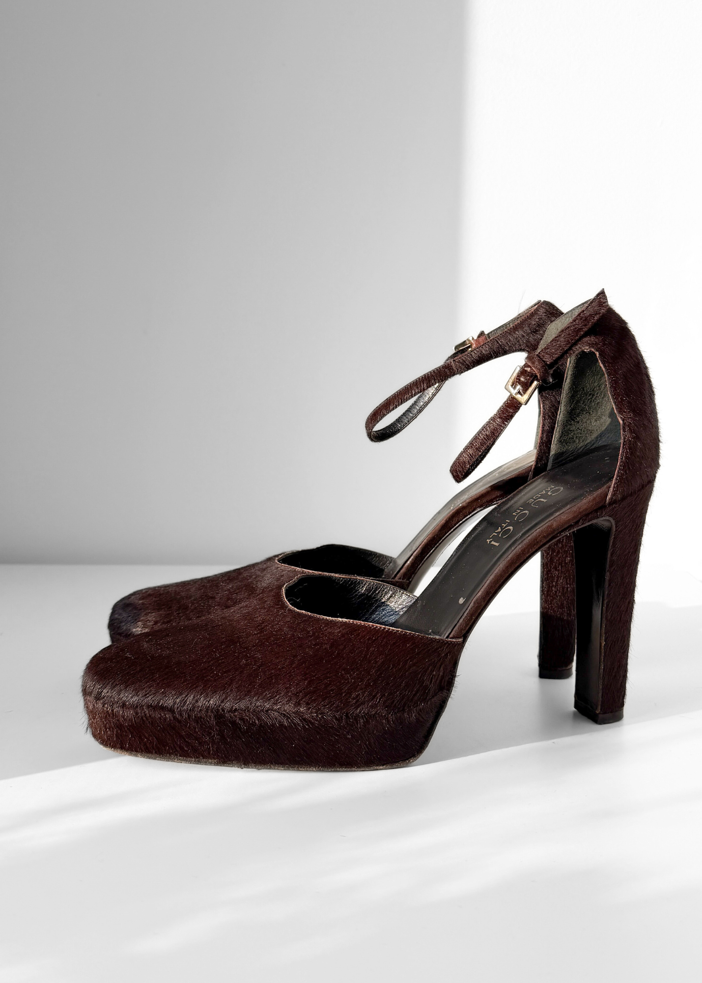 1996 Gucci by Tom Ford Brown Pony Hair Ankle Strap Square Toe Platform Heels (39)