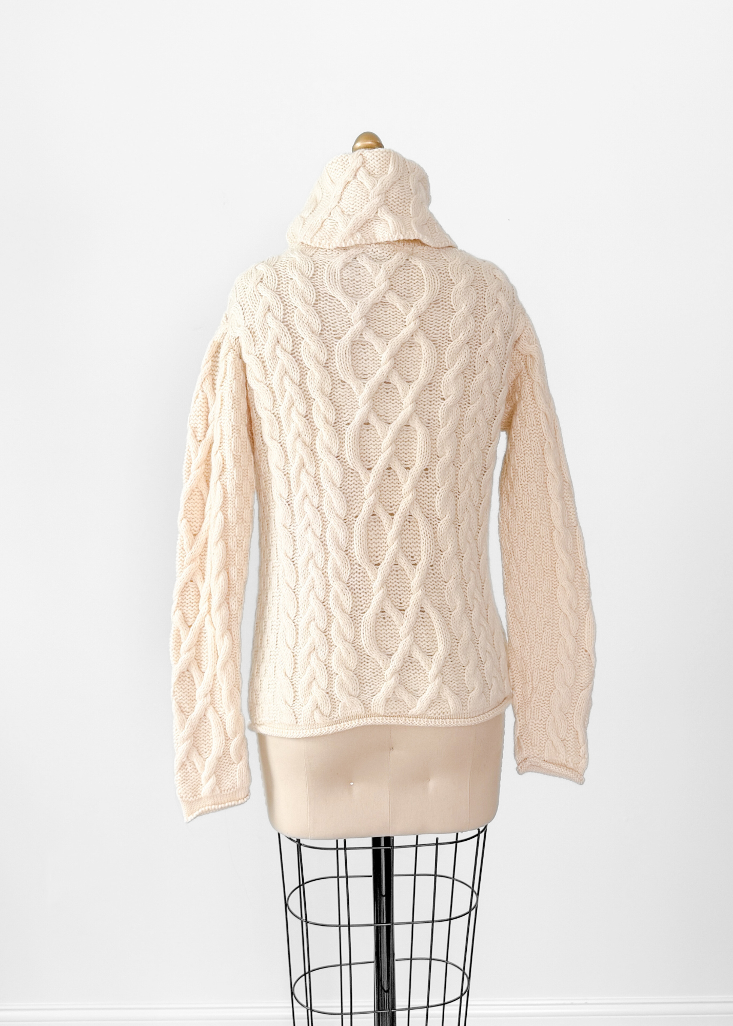 Inis Crafts Cream 100% Irish Merino Wool Knit Turtleneck Sweater (S)