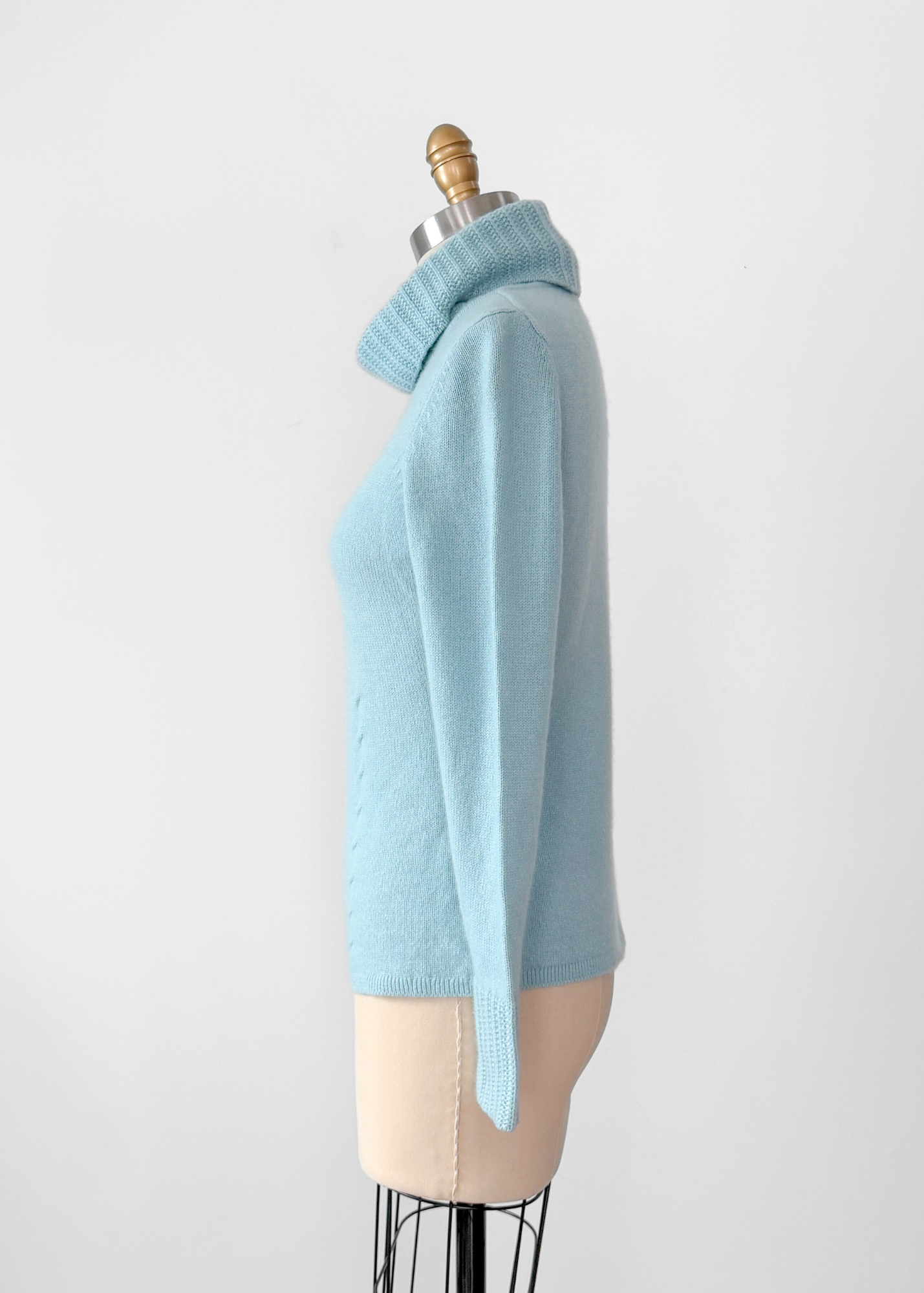 Ann Taylor Robins Egg Blue 100% Cashmere Turtleneck Sweater (M)