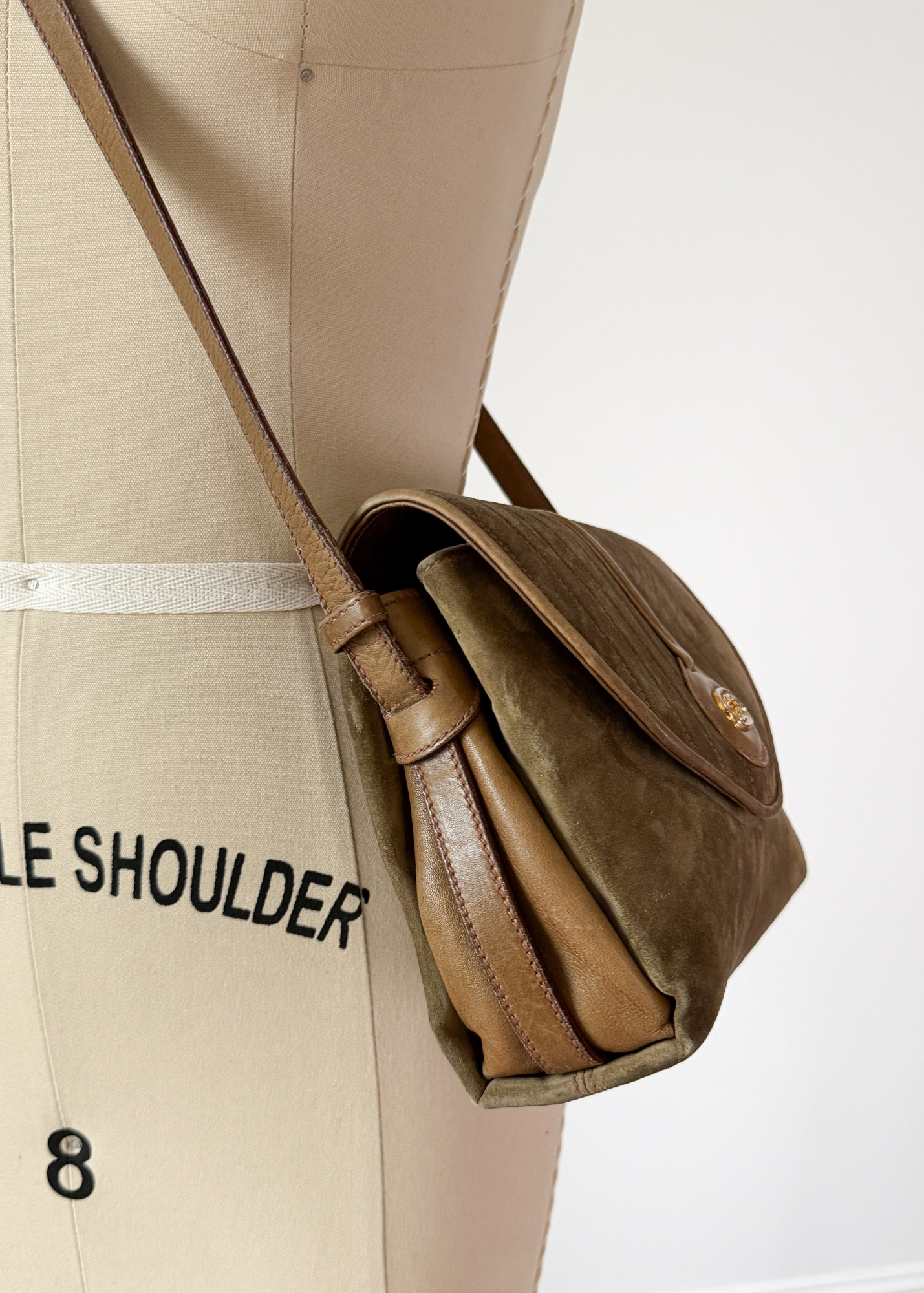 Vintage 70s Gucci Brown Suede Purse