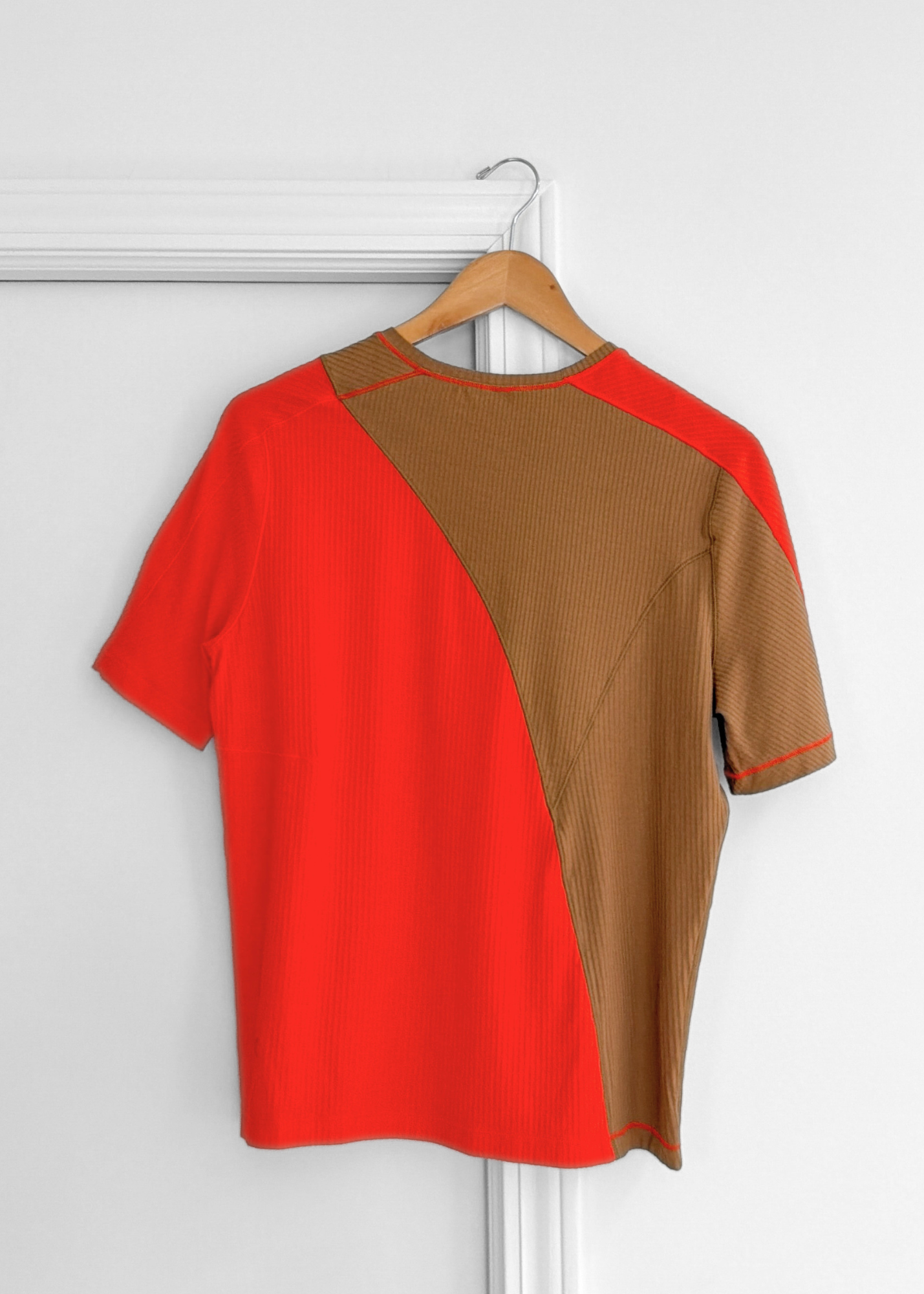 Lululemon Asymmetrical Ribbed Cotton T-Shirt in Solar Orange and Beige (XL)