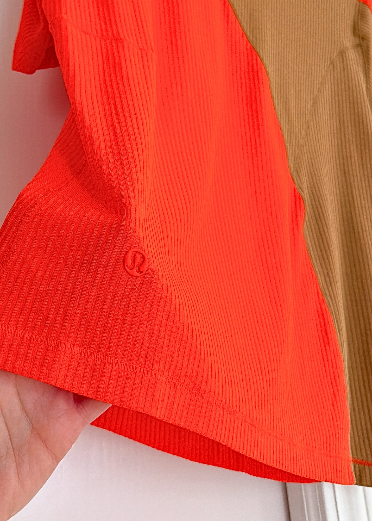Lululemon Asymmetrical Ribbed Cotton T-Shirt in Solar Orange and Beige (XL)