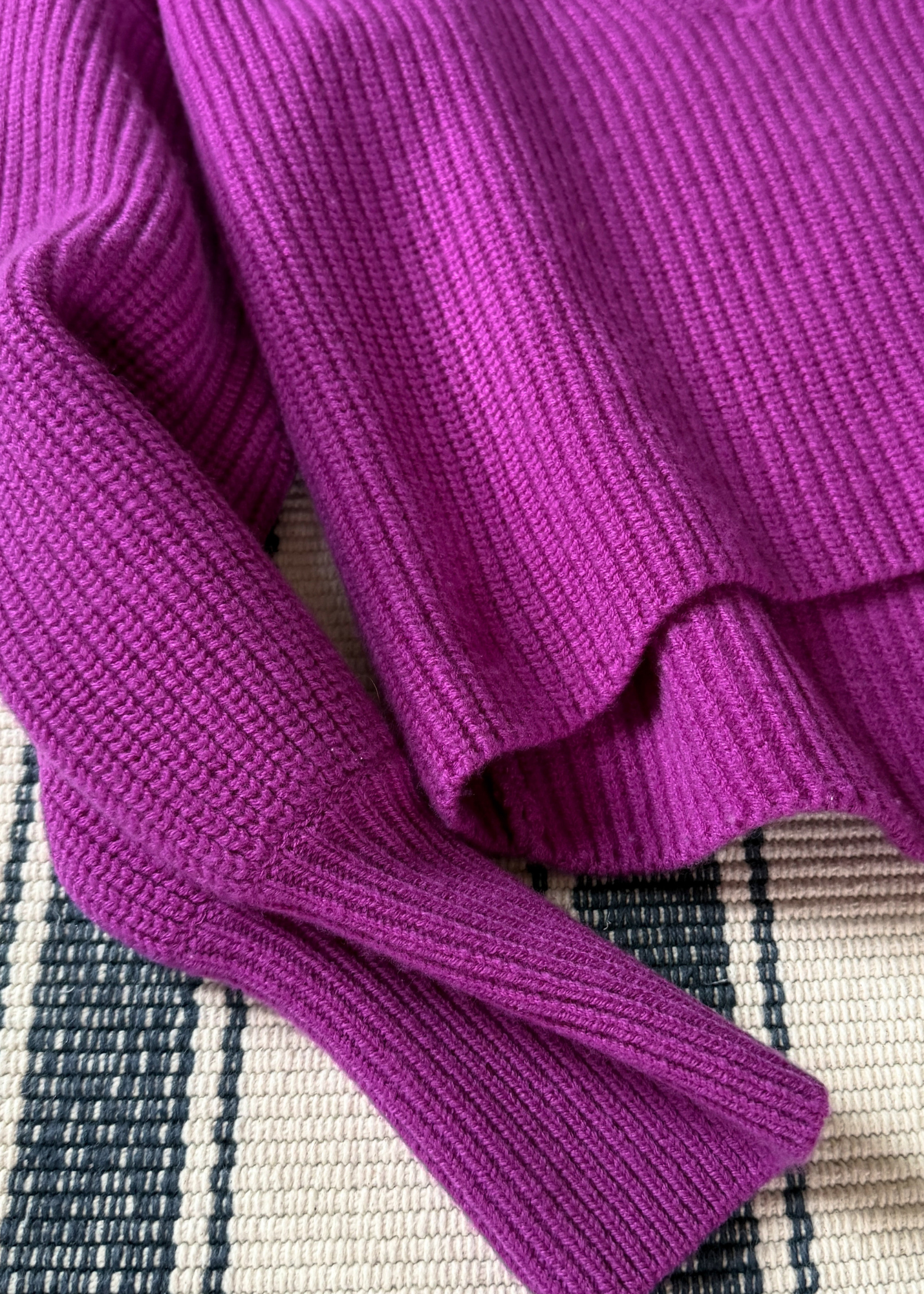 A.L.C. Melanie Orchid Purple Wool V-Neck Cropped Sweater