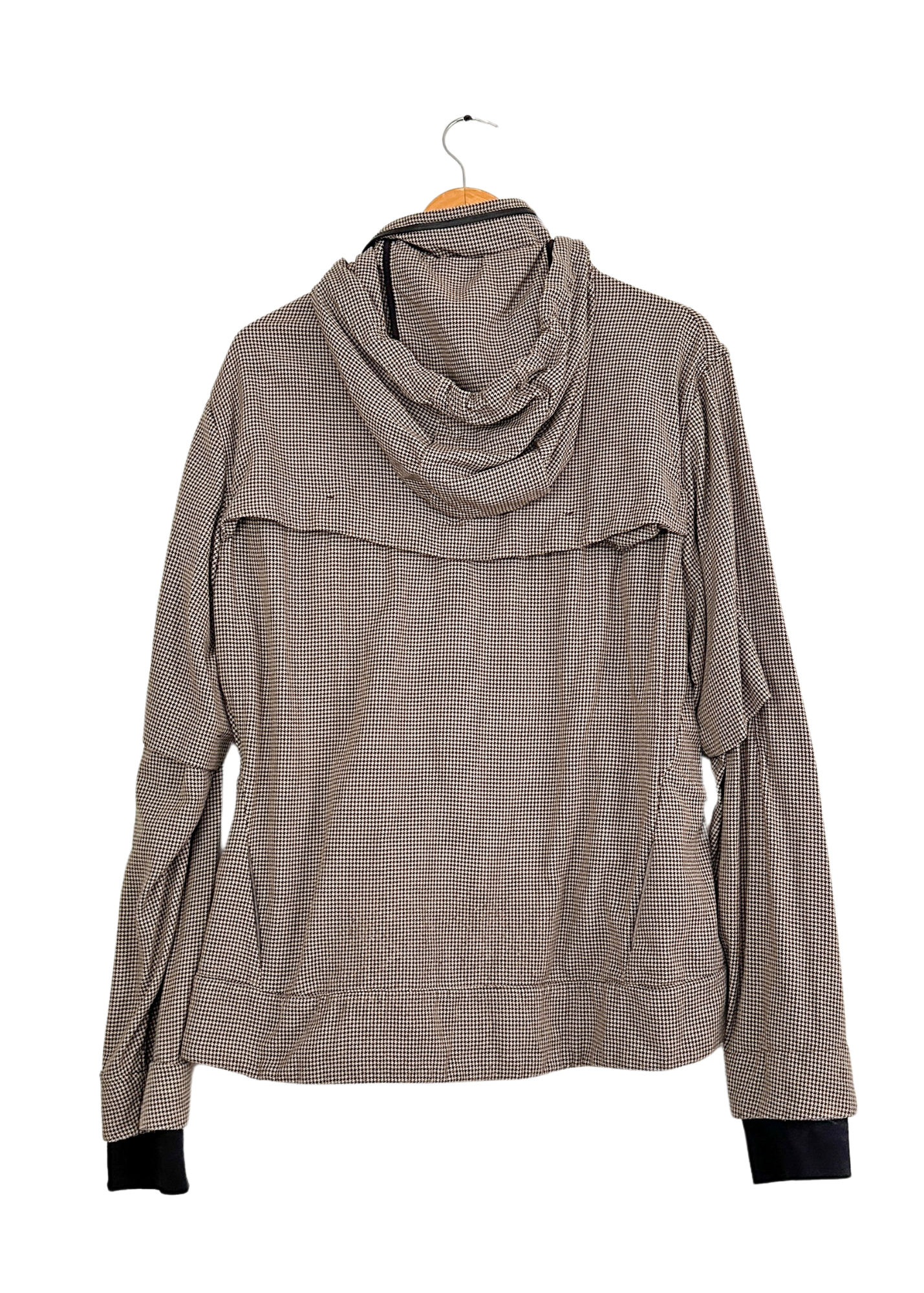 Lululemon Men's Relay Hooded Jacket in Brown Black Houndstooth Swift Mojave Tan