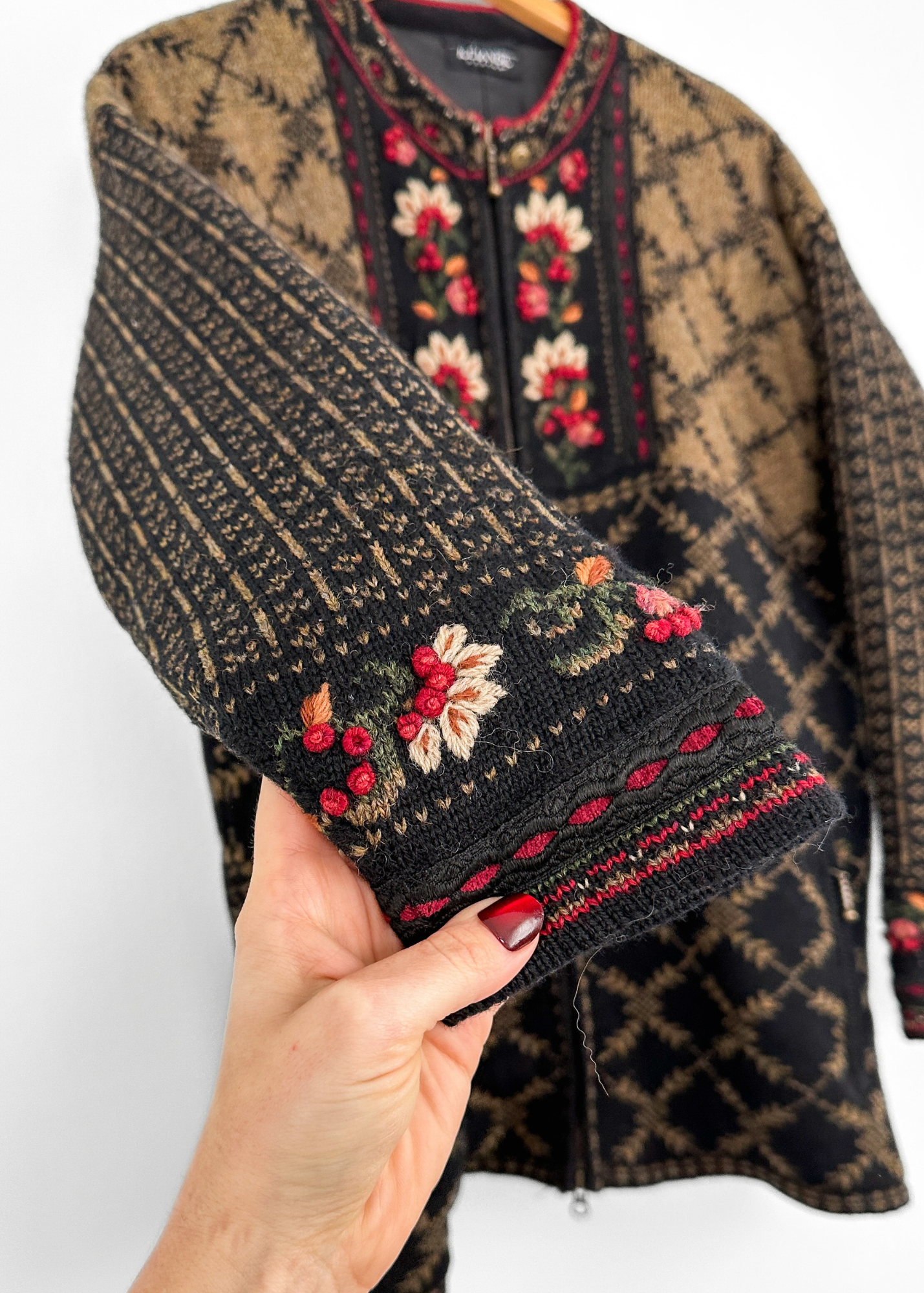 Icelandic Designs Brown & Black Floral Embroidered Wool Zip Knit Jacket Sweater (XL)