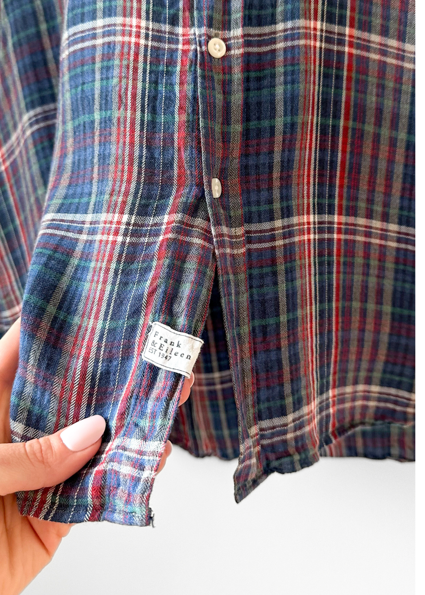 Frank & Eileen Italian Cotton Blue Plaid Relaxed Button Down Top (M)