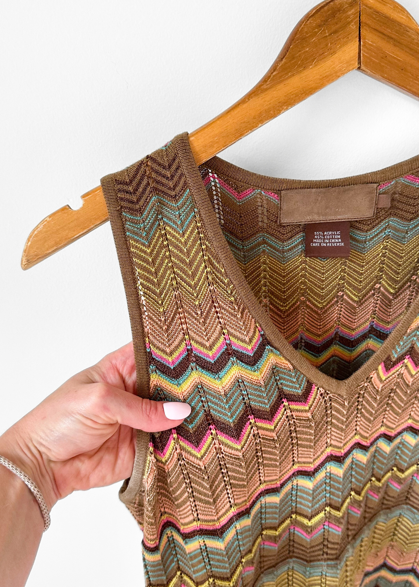 Double D Ranch Zig Zag Stripe Knit Top (M)