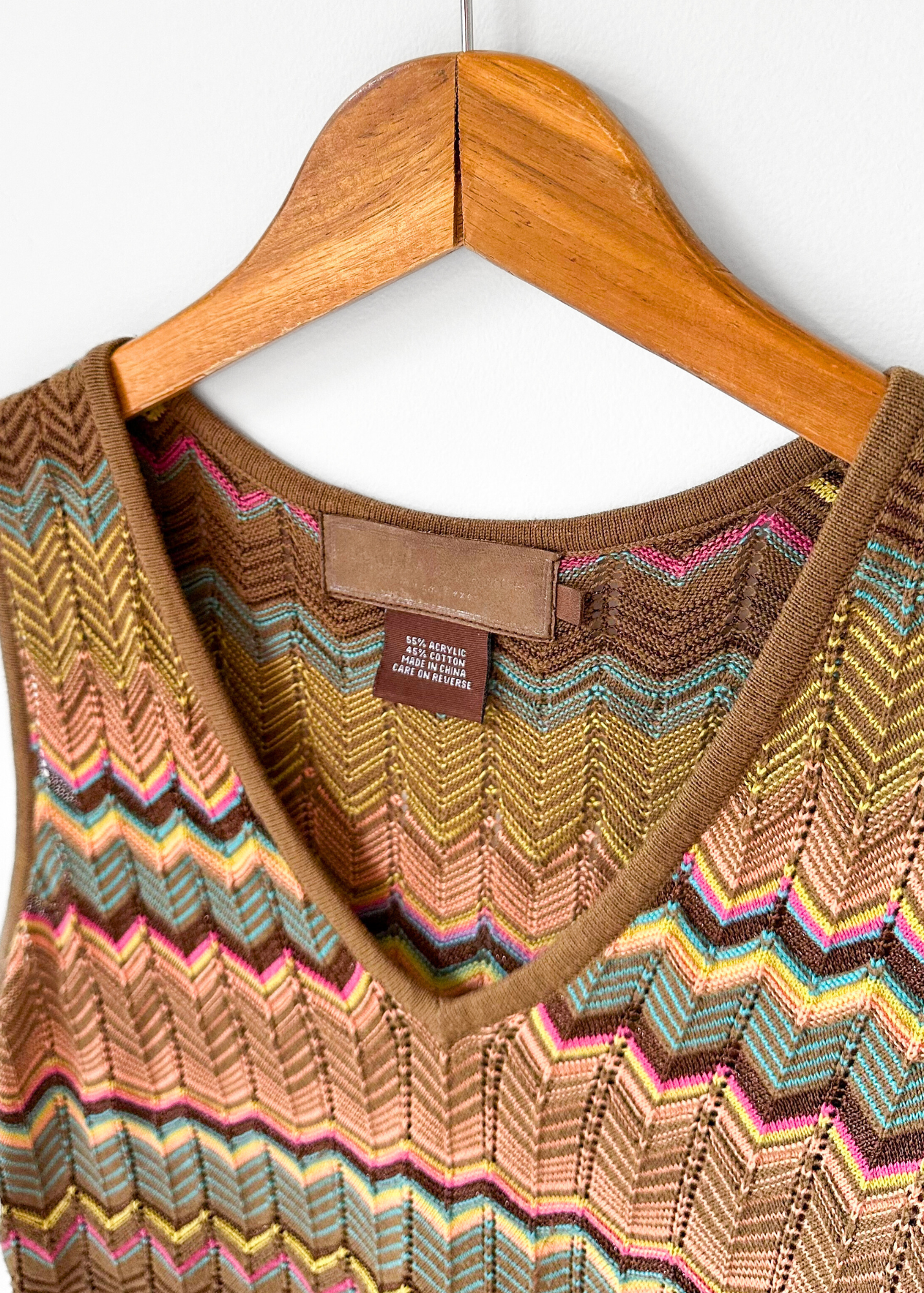 Double D Ranch Zig Zag Stripe Knit Top (M)