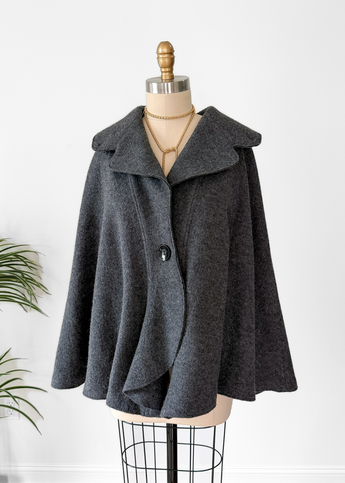 Charcoal Gray 100% Boiled Wool Knit Poncho Cape Sweater (M/L)