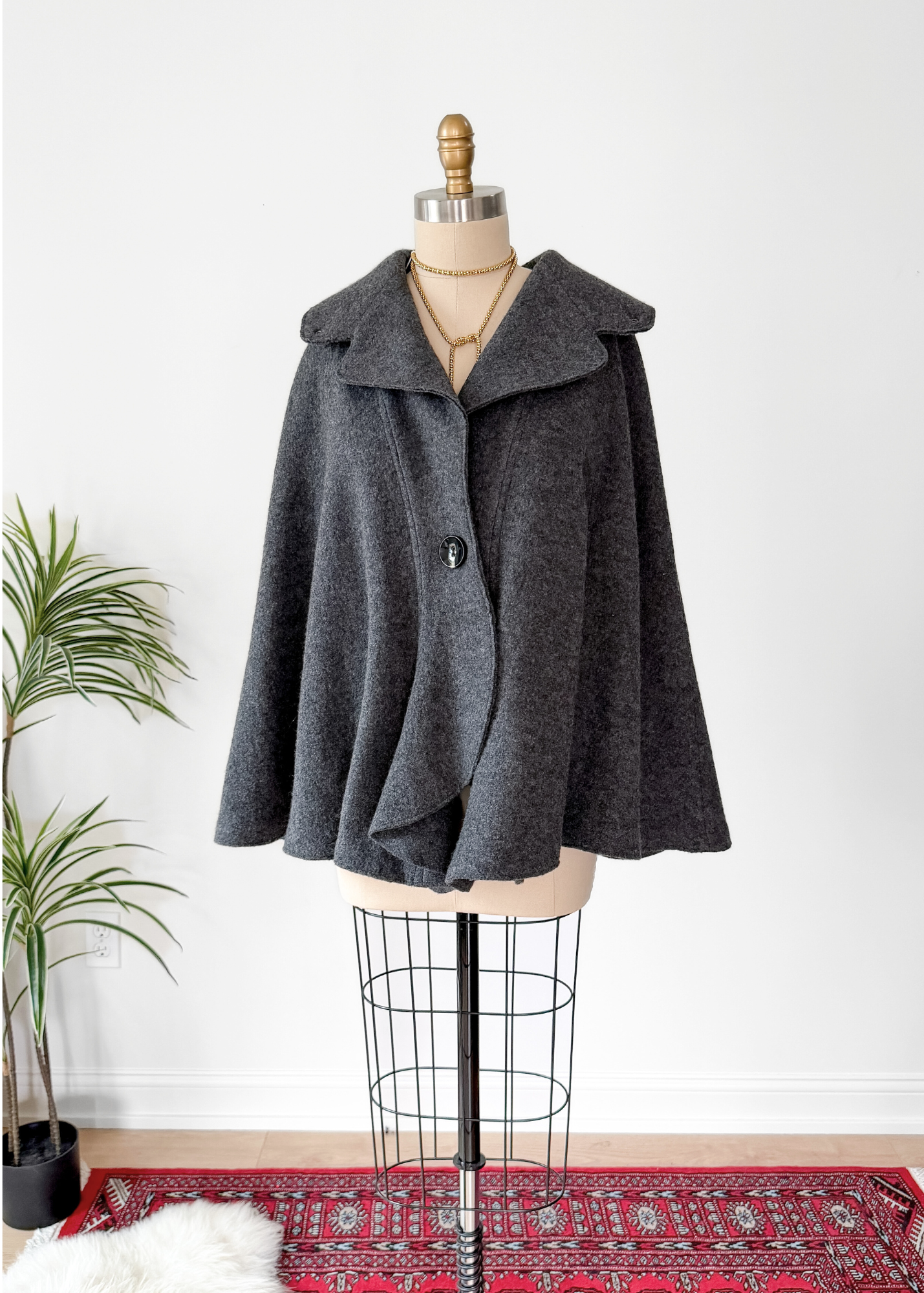 Charcoal Gray 100% Boiled Wool Knit Poncho Cape Sweater (M/L)