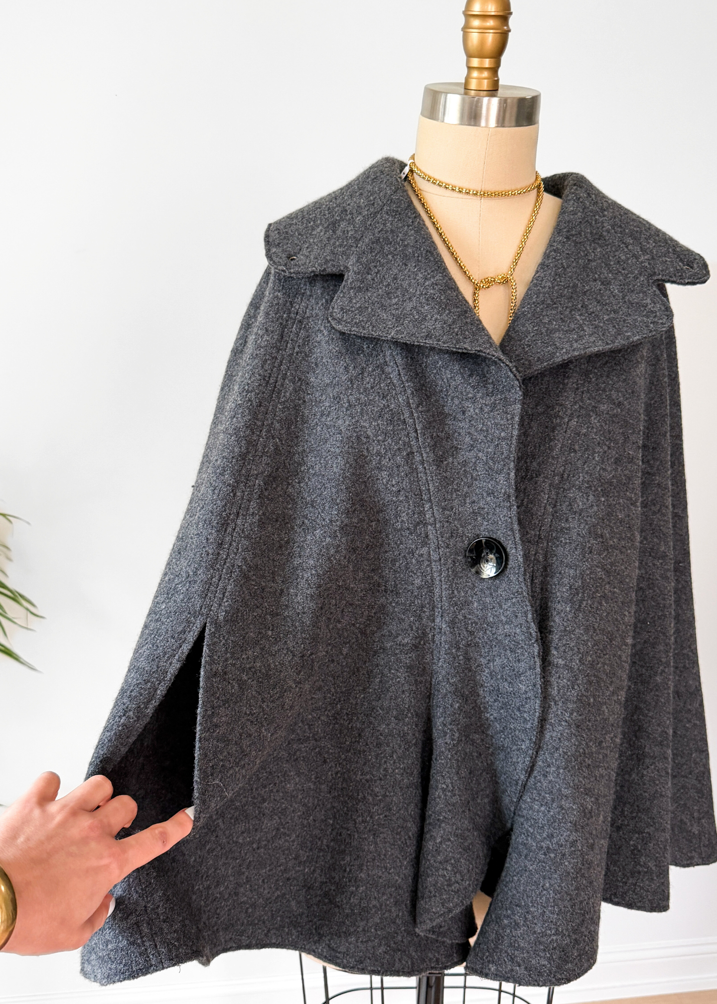 Charcoal Gray 100% Boiled Wool Knit Poncho Cape Sweater (M/L)