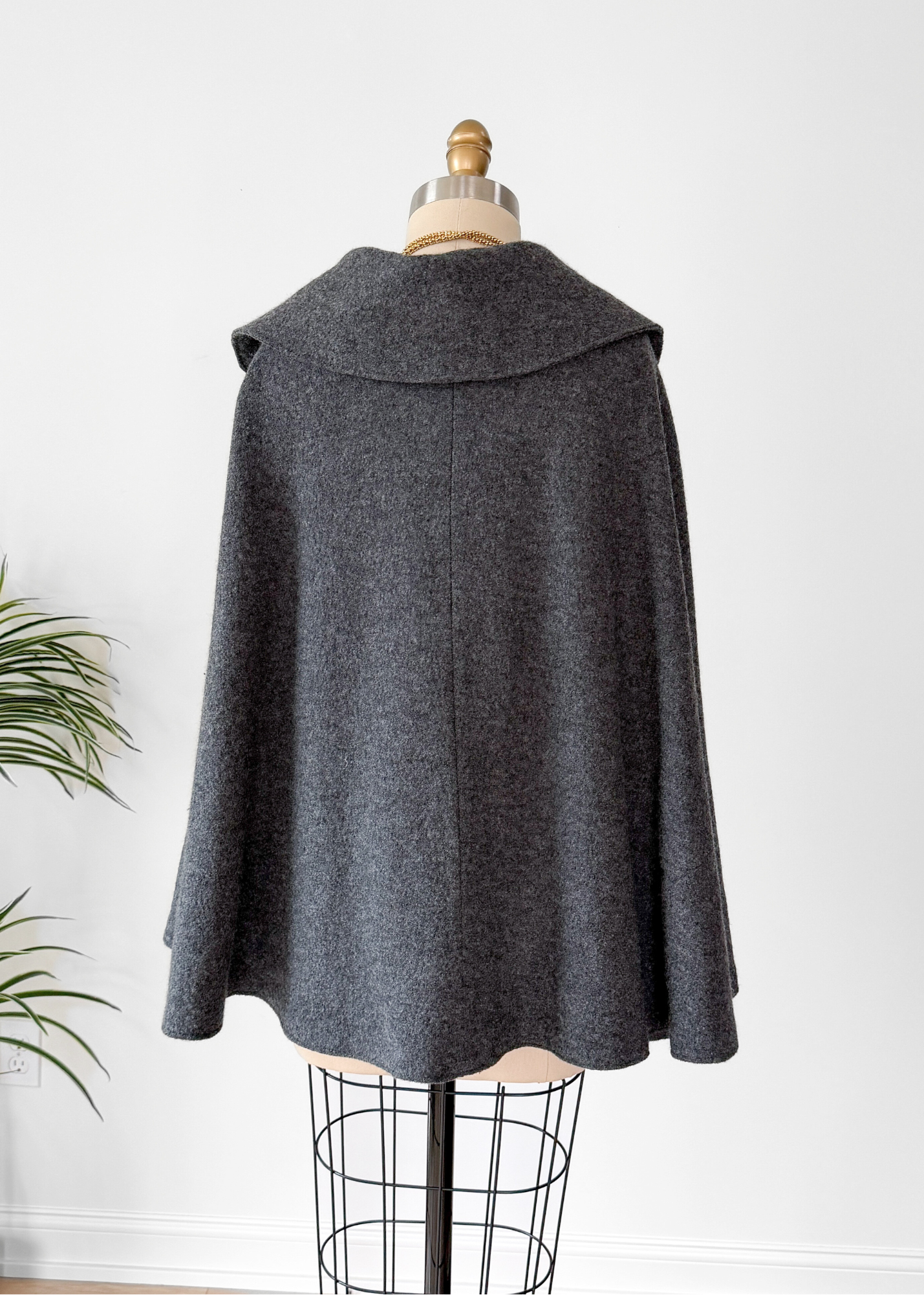 Charcoal Gray 100% Boiled Wool Knit Poncho Cape Sweater (M/L)