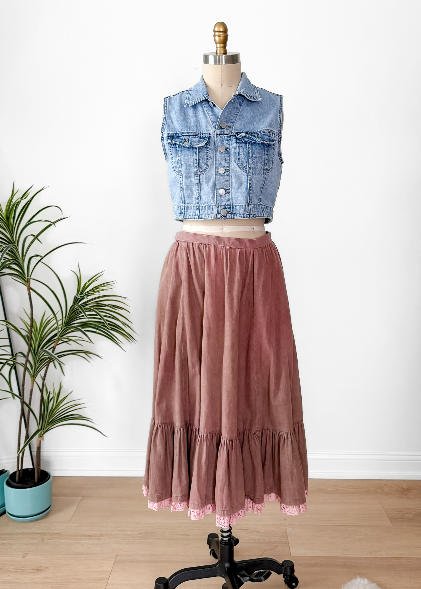 Vintage BIS by Gene Ewing Beverly Hils Paris Pink Mauve Sun Bleach Midi Peasant Skirt