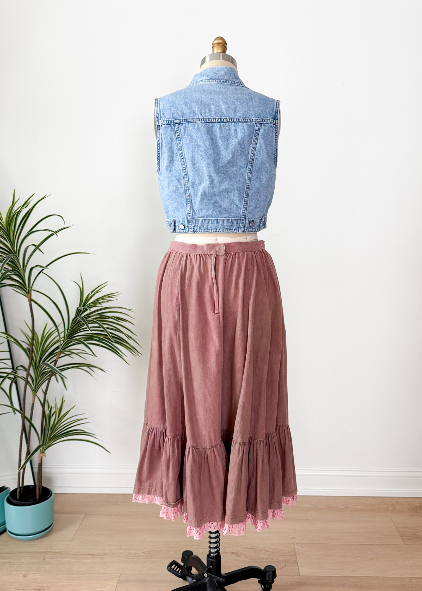 Vintage BIS by Gene Ewing Beverly Hils Paris Pink Mauve Sun Bleach Midi Peasant Skirt