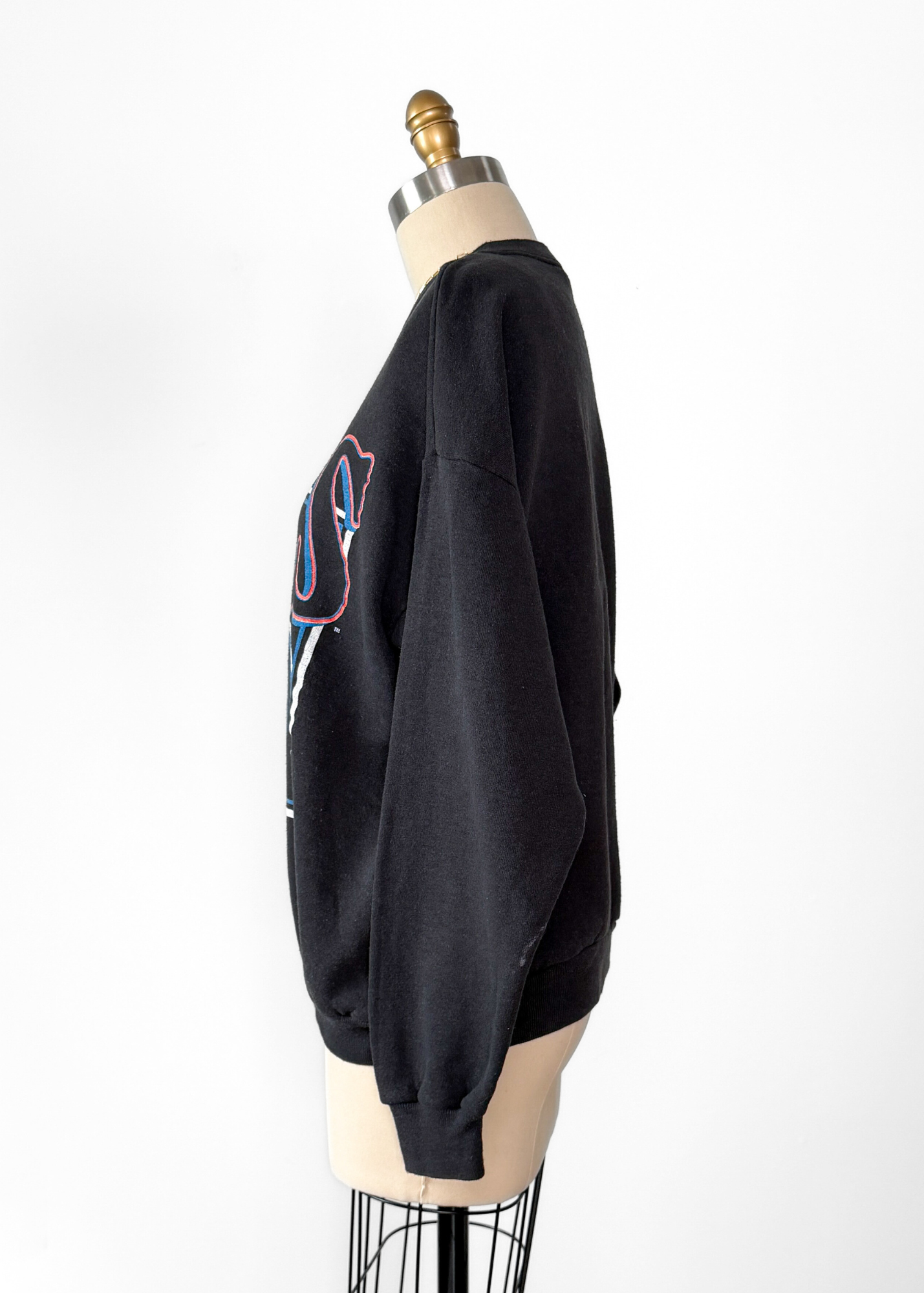 Vintage 90s Cleveland Cavs NBA Fleece Crewneck Sweatshirt (M)