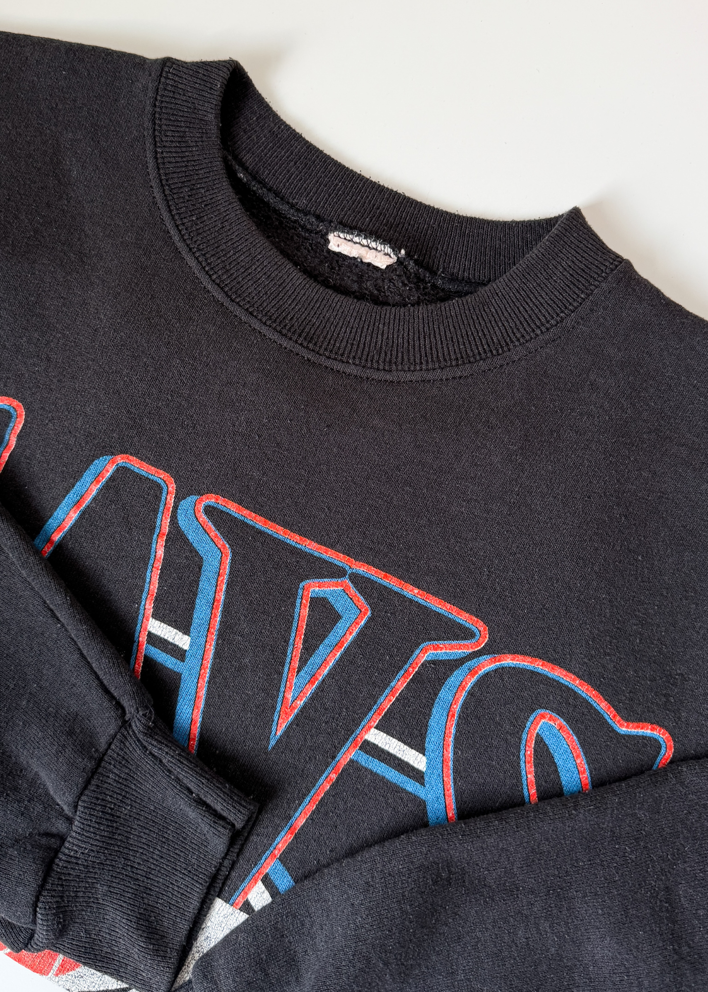 Vintage 90s Cleveland Cavs NBA Fleece Crewneck Sweatshirt (M)