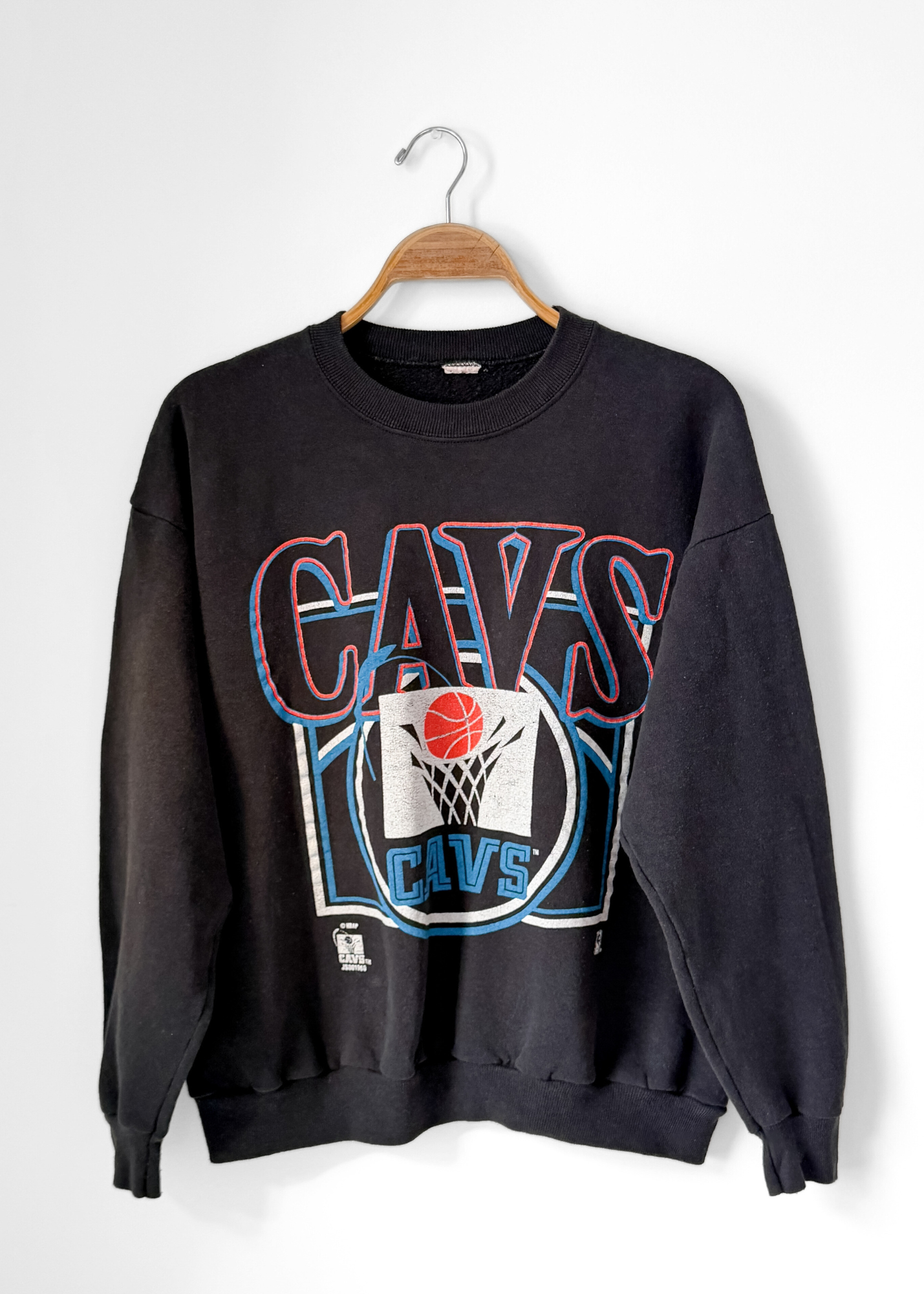 Vintage 90s Cleveland Cavs NBA Fleece Crewneck Sweatshirt (M)