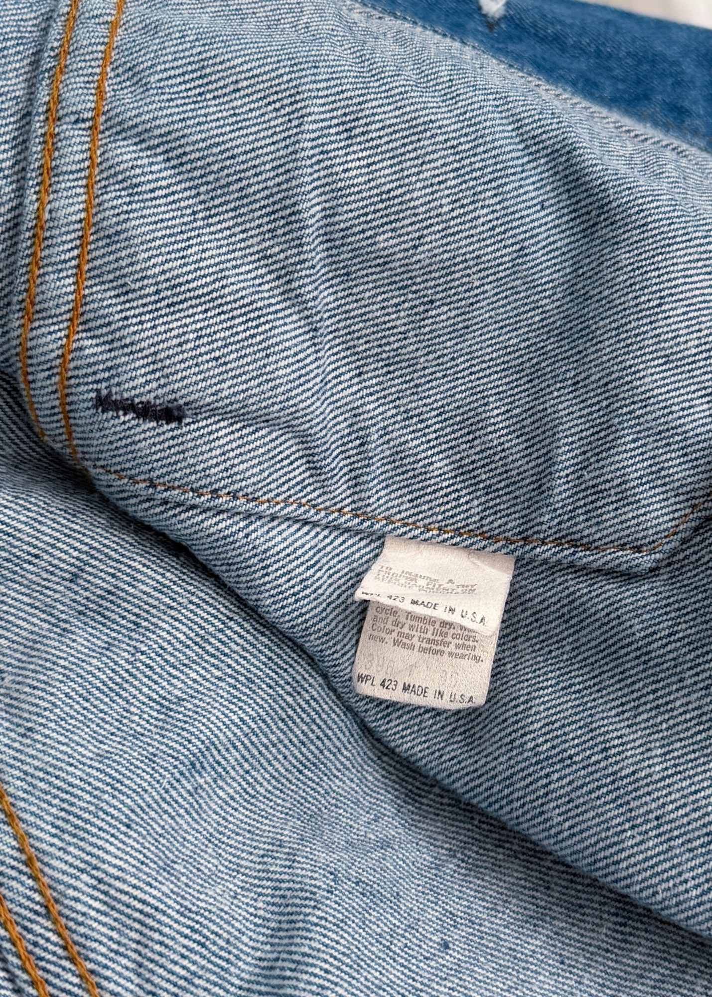 Vintage 90s Levi's 527 Trucker Denim Jacket made in USA (L)