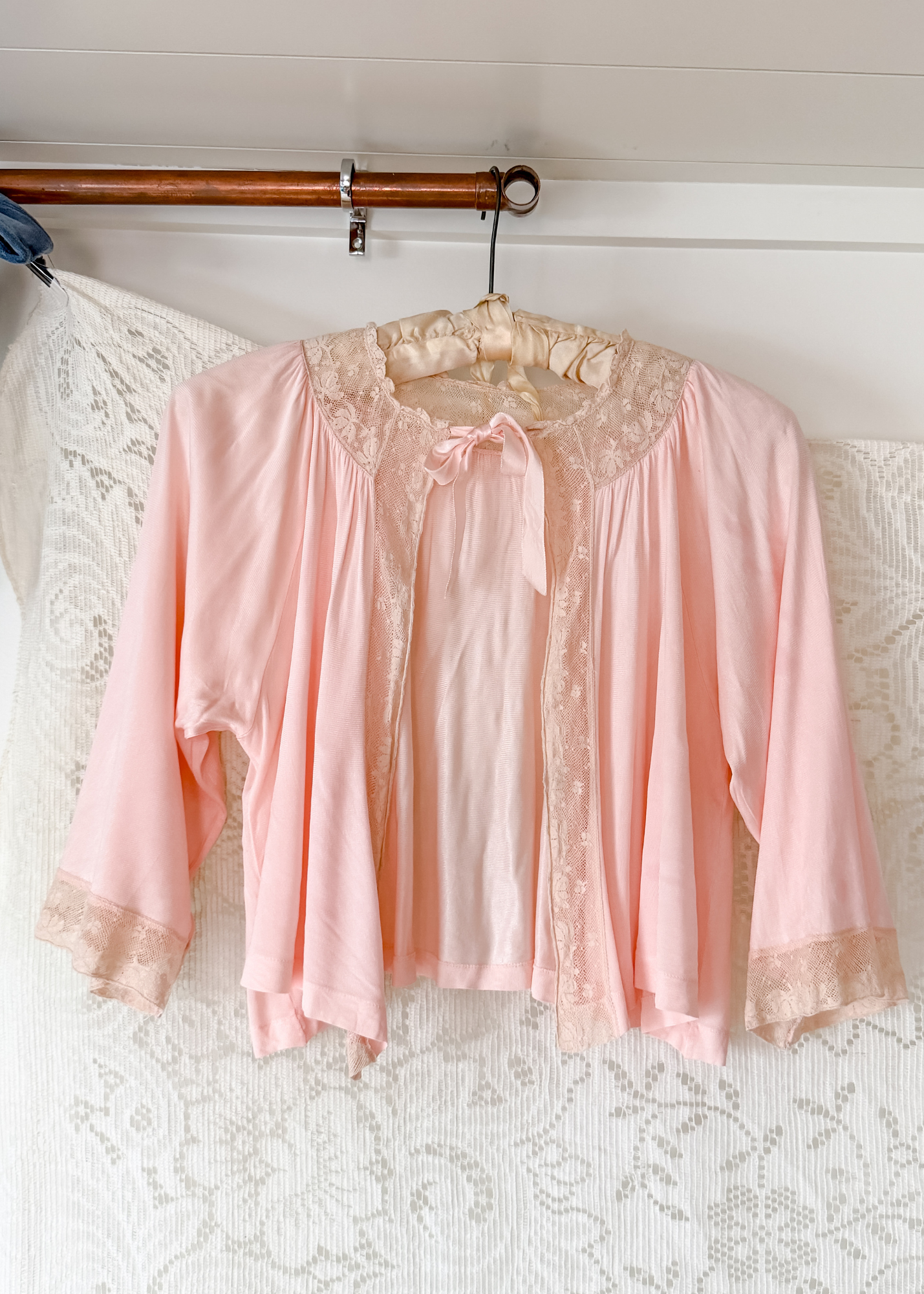 Vintage 1950s Munsing Intimates Light Pink Bed Jacket (S)