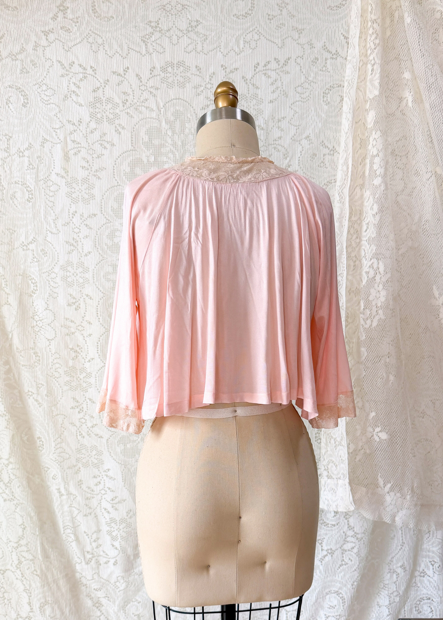 Vintage 1950s Munsing Intimates Light Pink Bed Jacket (S)
