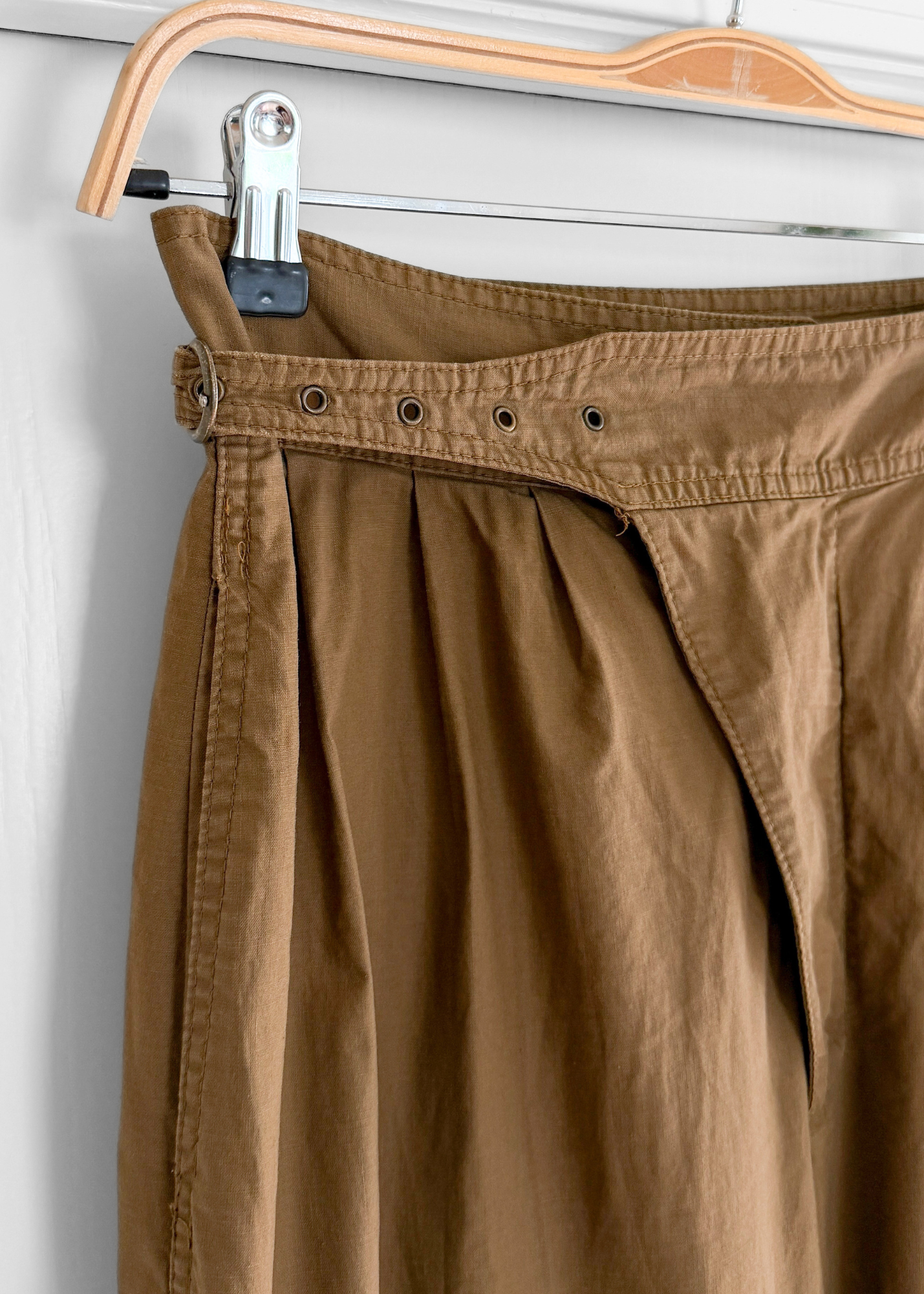 Vintage 90s Liz Claiborne Khaki Brown Buckle Waist Tapered Snap Ankle Cotton Pants