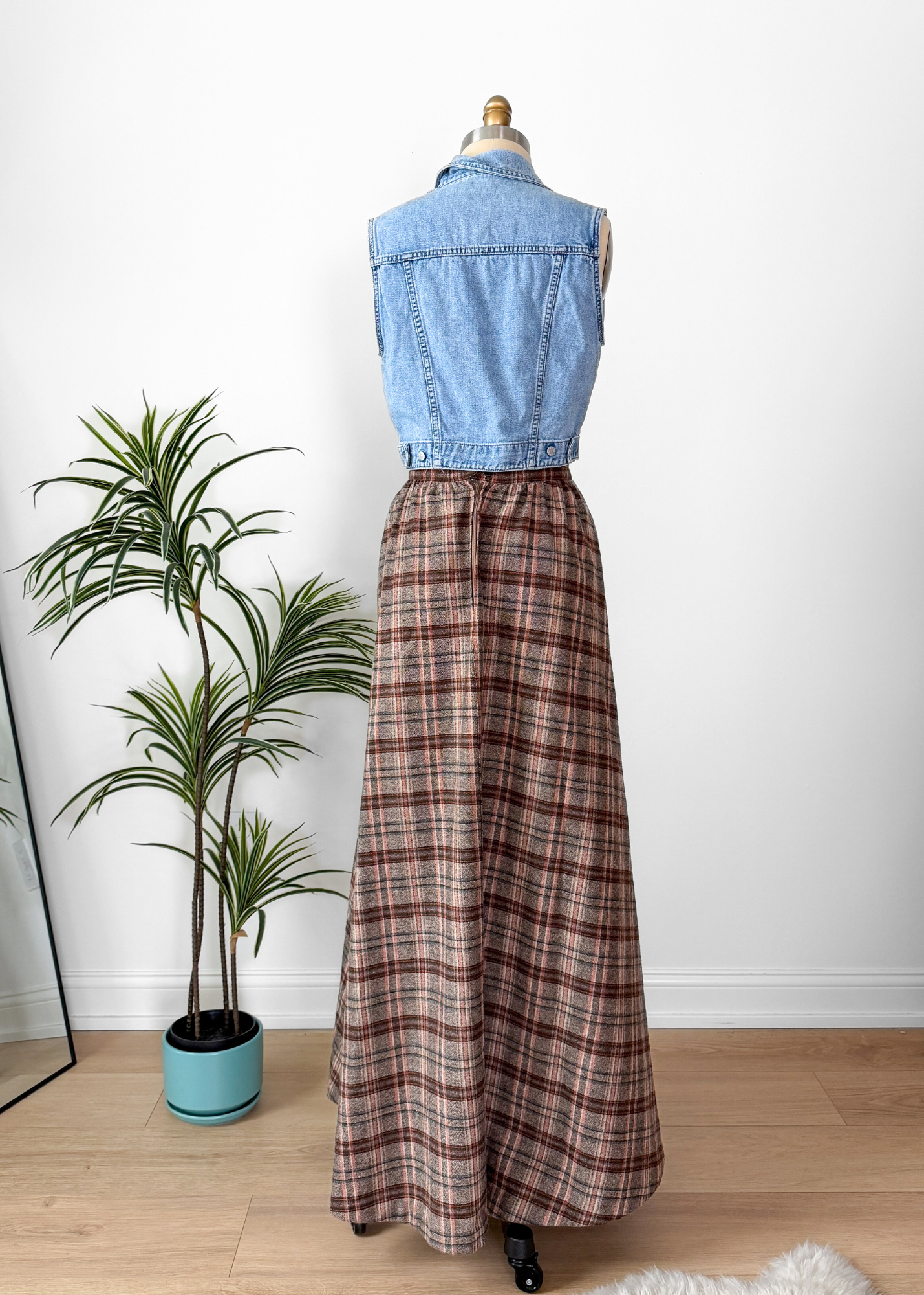 Vintage 70s Brown & Rust Plaid Felt Circle Maxi Skirt (S)