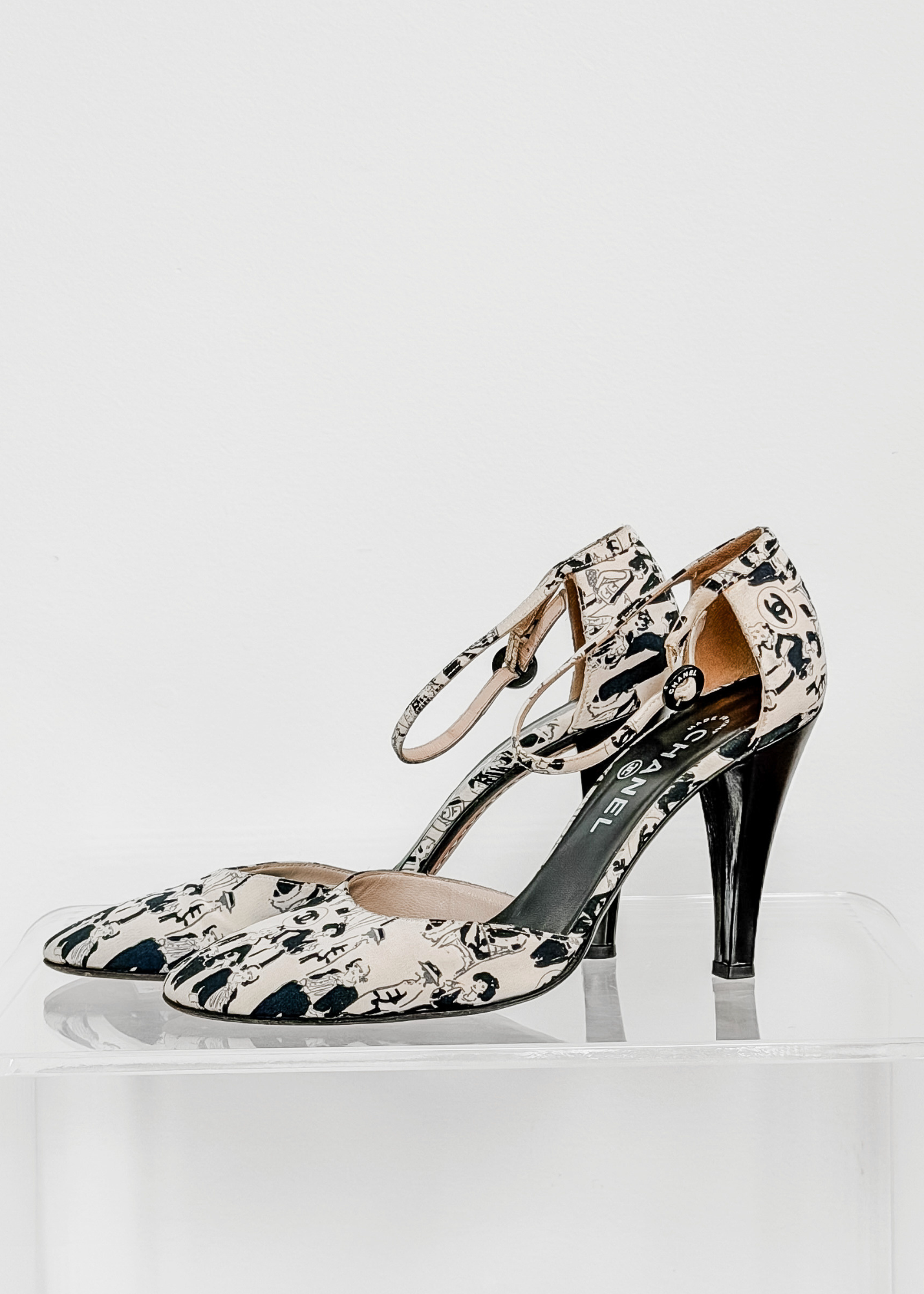 *Rare!* Vintage 2003 Chanel Black Cream D'orsay Print Round Toe Ankle Strap Heels (39)