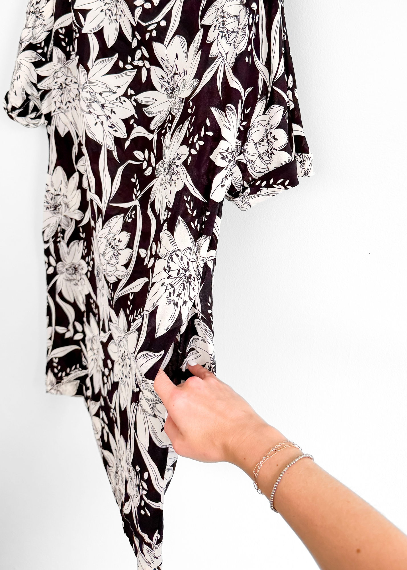 Max Mara Studio Black White Silk Floral Shift Dress (US 12)