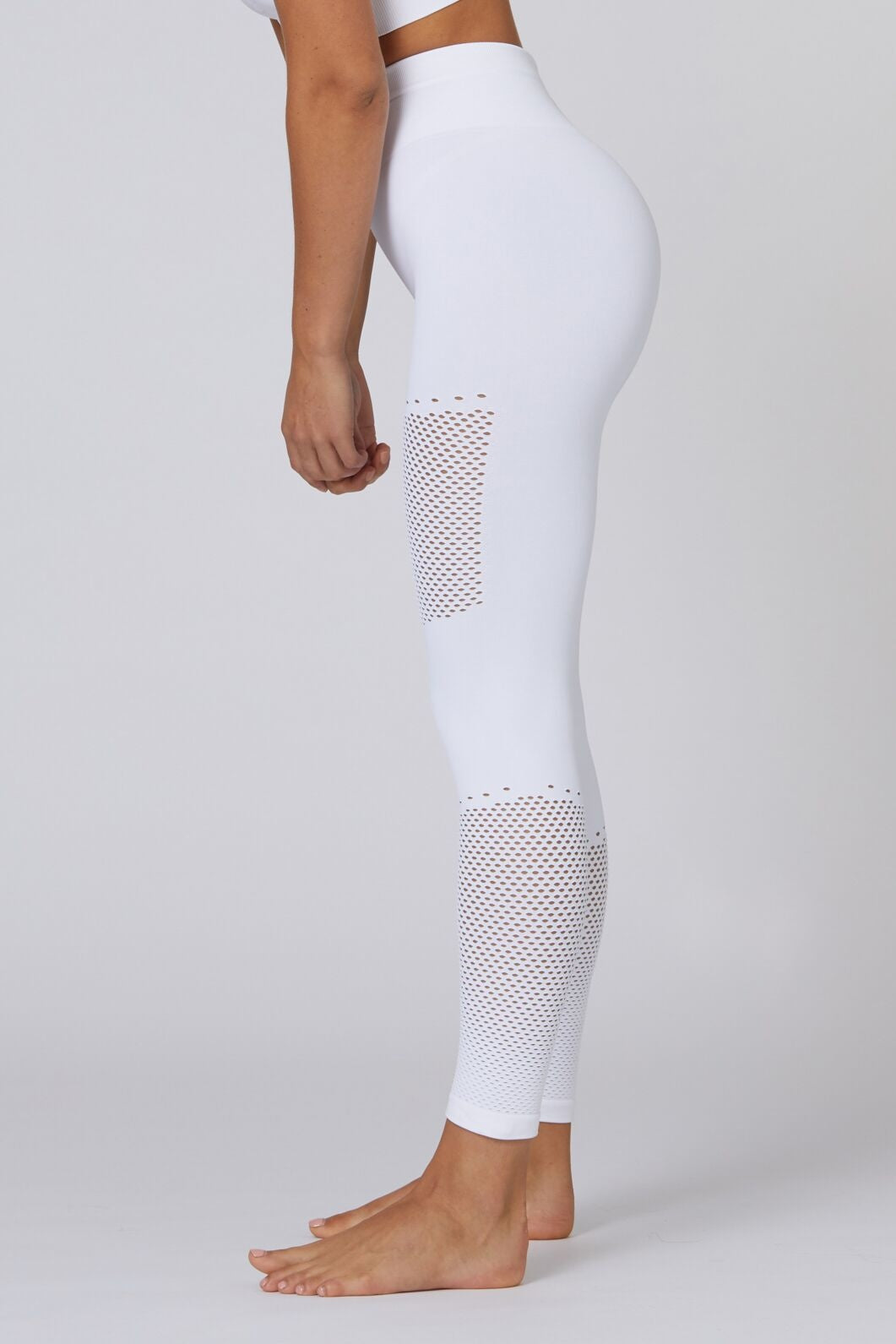 Nike Women's Dri-FIT Power 7/8 Yoga Training Tights Leggings White Size XXL  : Amazon.in: Clothing & Accessories