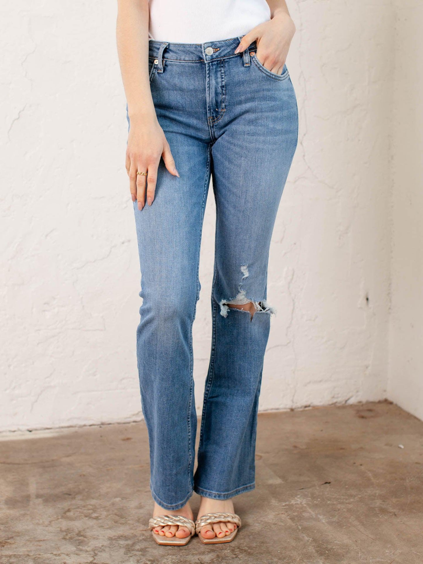 NEW Free People Carmen Flare Denim Jeans (6/8 or 31)