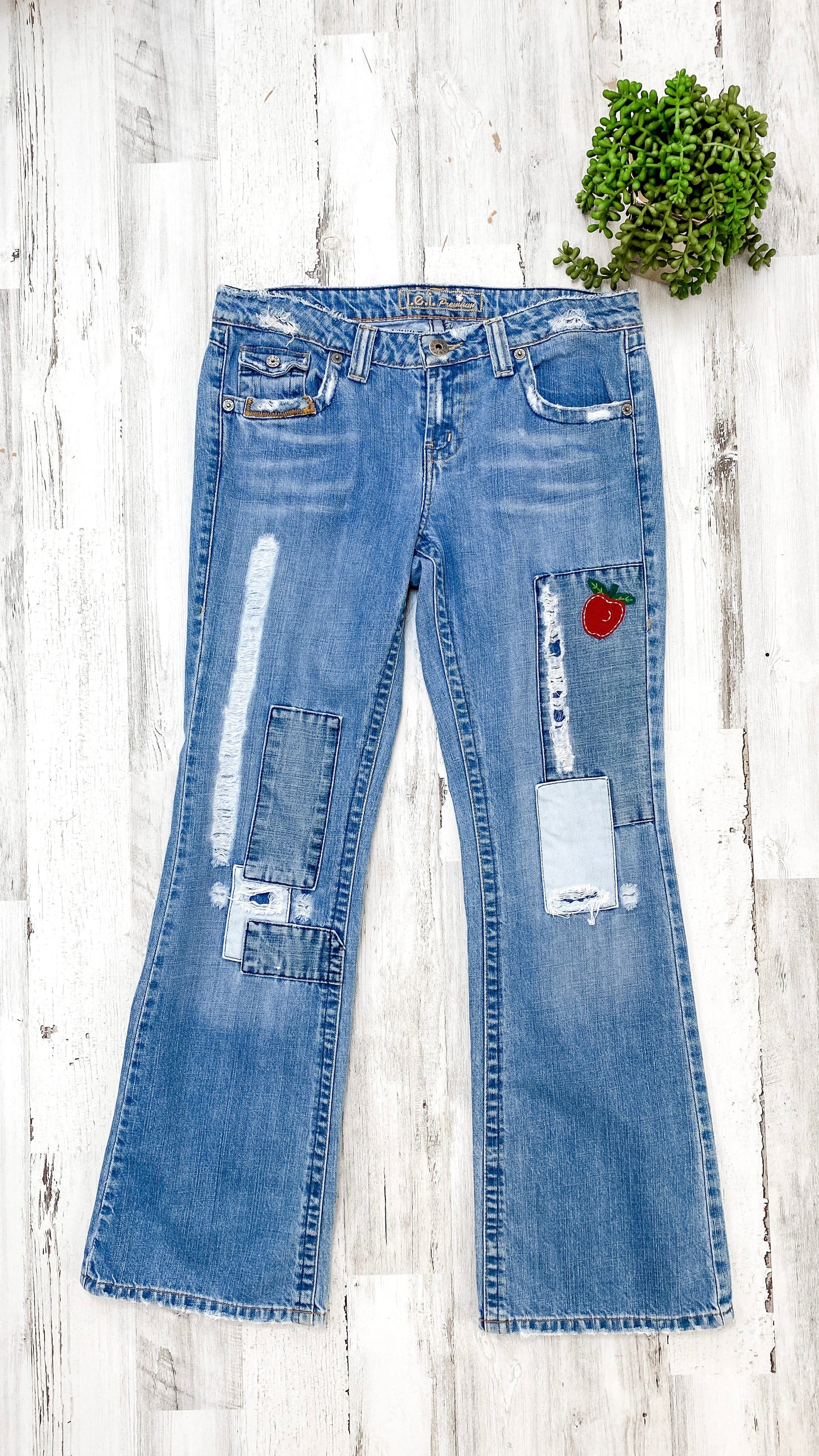 Vintage 99’ / Y2K l.e.i. Patchwork Denim Jeans (M)