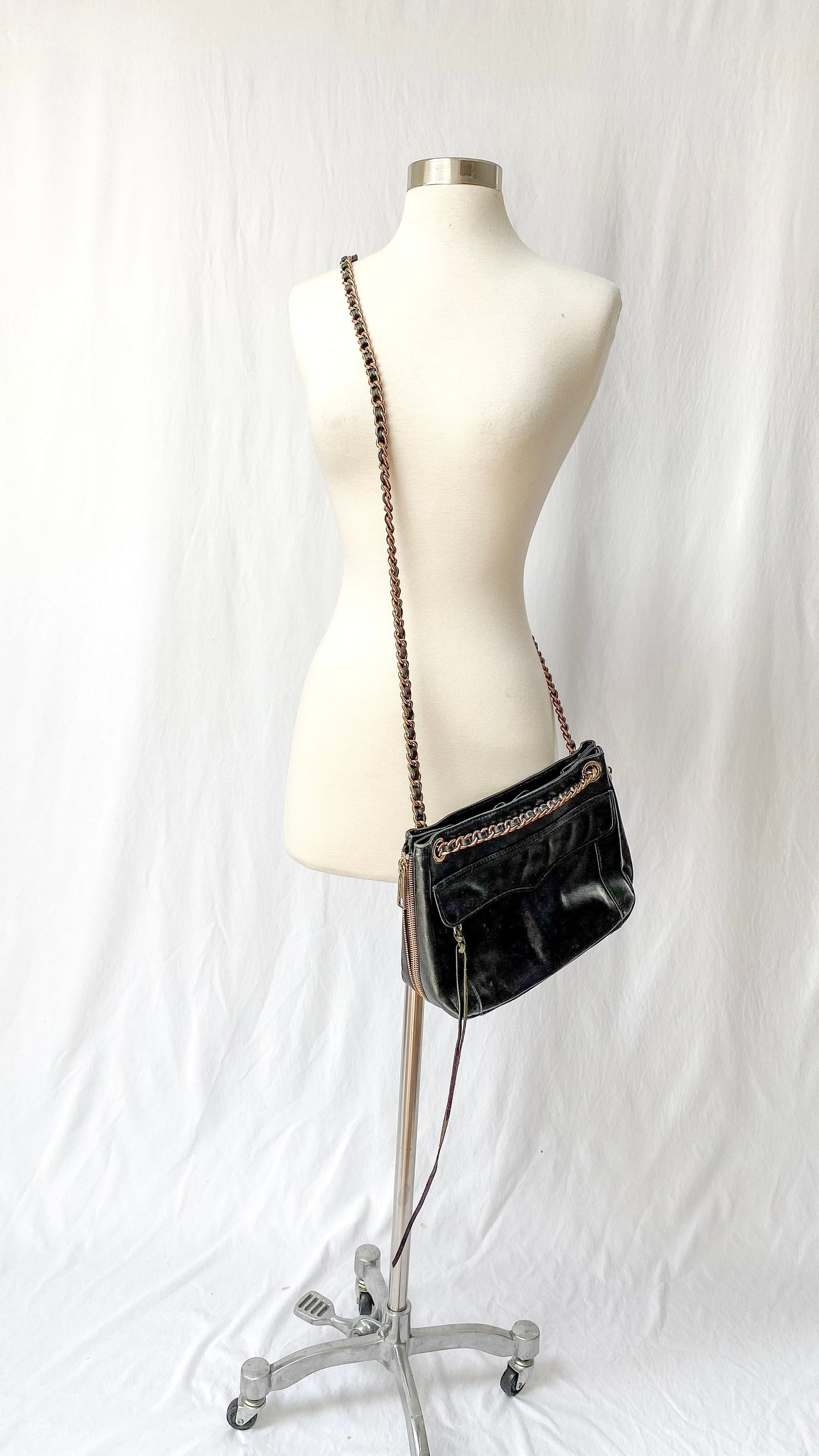 Rebecca Minkoff Black Swing Leather Shoulder Crossbody Purse