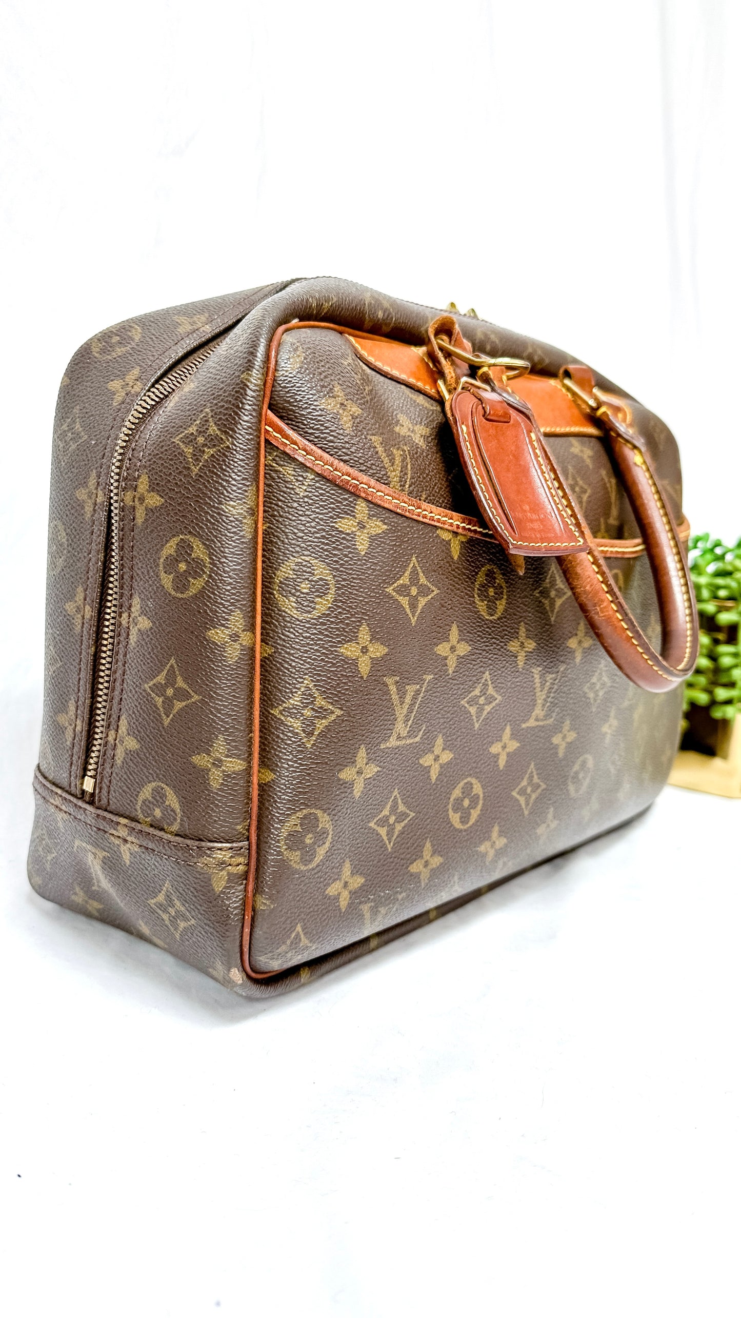 Vintage 90’s Louis Vuitton Monogram Deauville M47270 Travel Hand Bag
