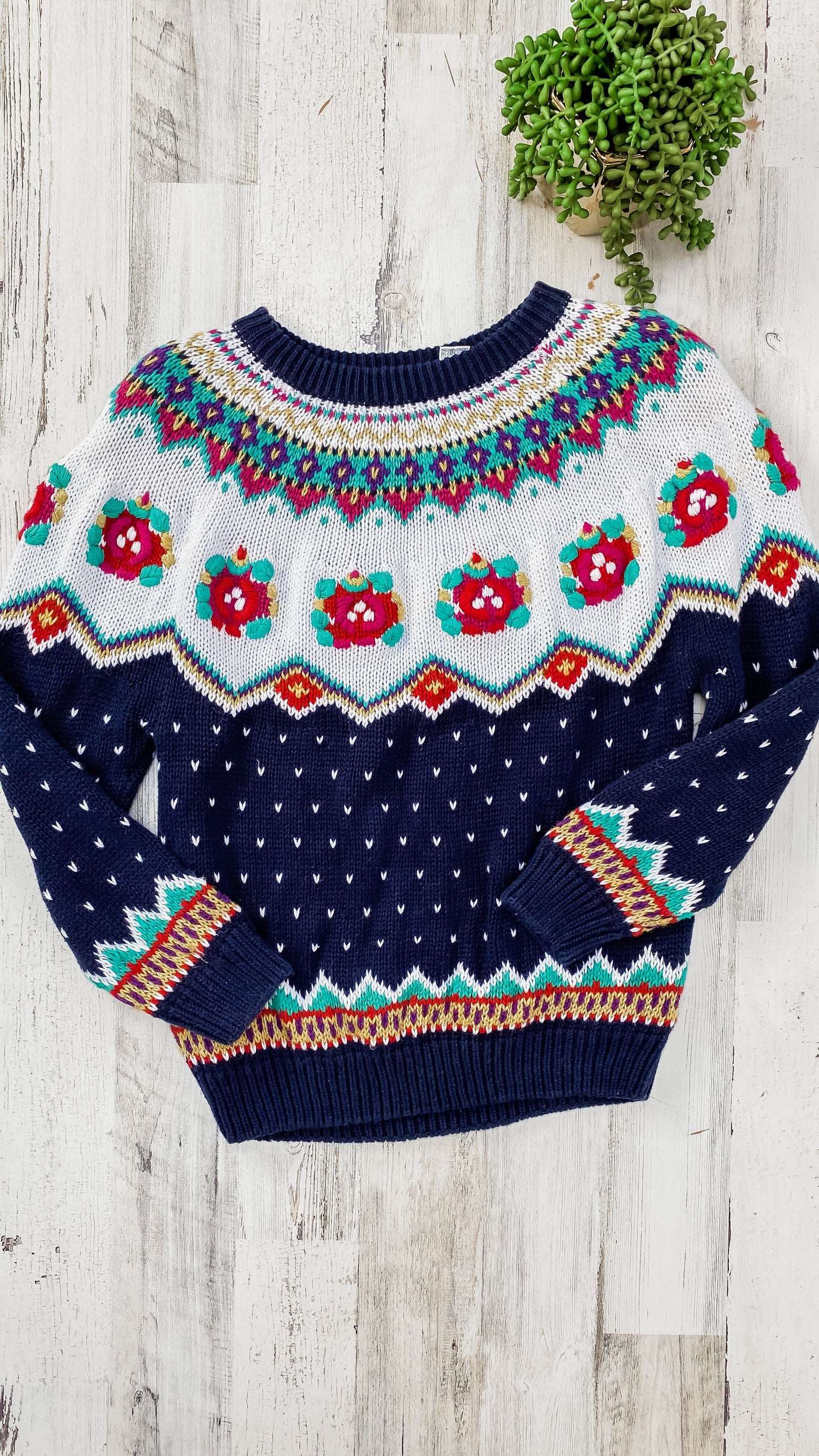 Vintage 90’s Navy & Flower Knit Cozy Pullover Sweater