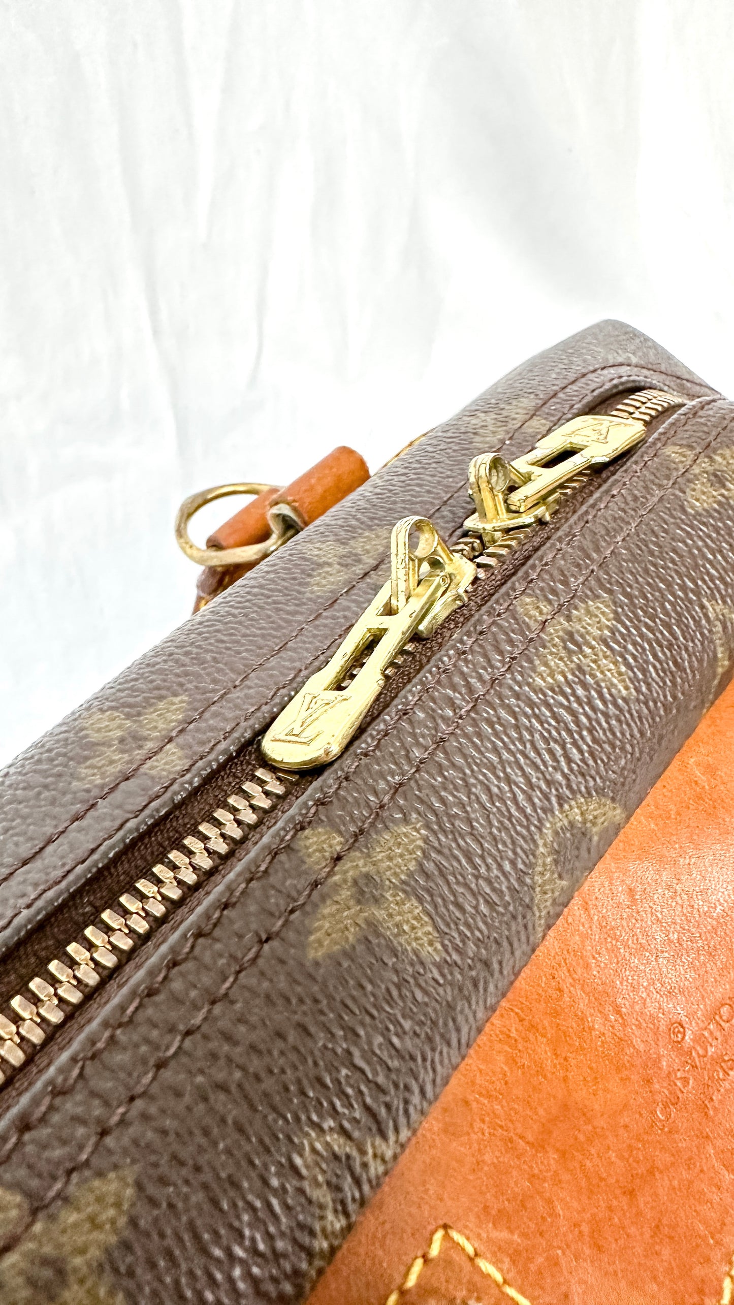 Vintage 90’s Louis Vuitton Monogram Deauville M47270 Travel Hand Bag