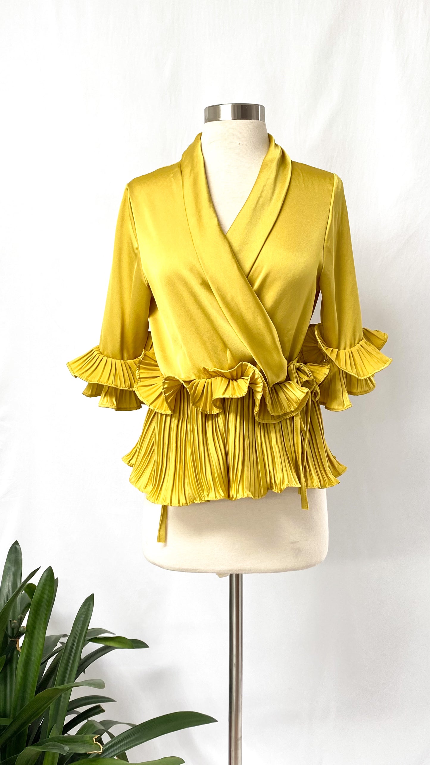 Parker Yellow Ruffled Pleat Wrap Top (S/M)