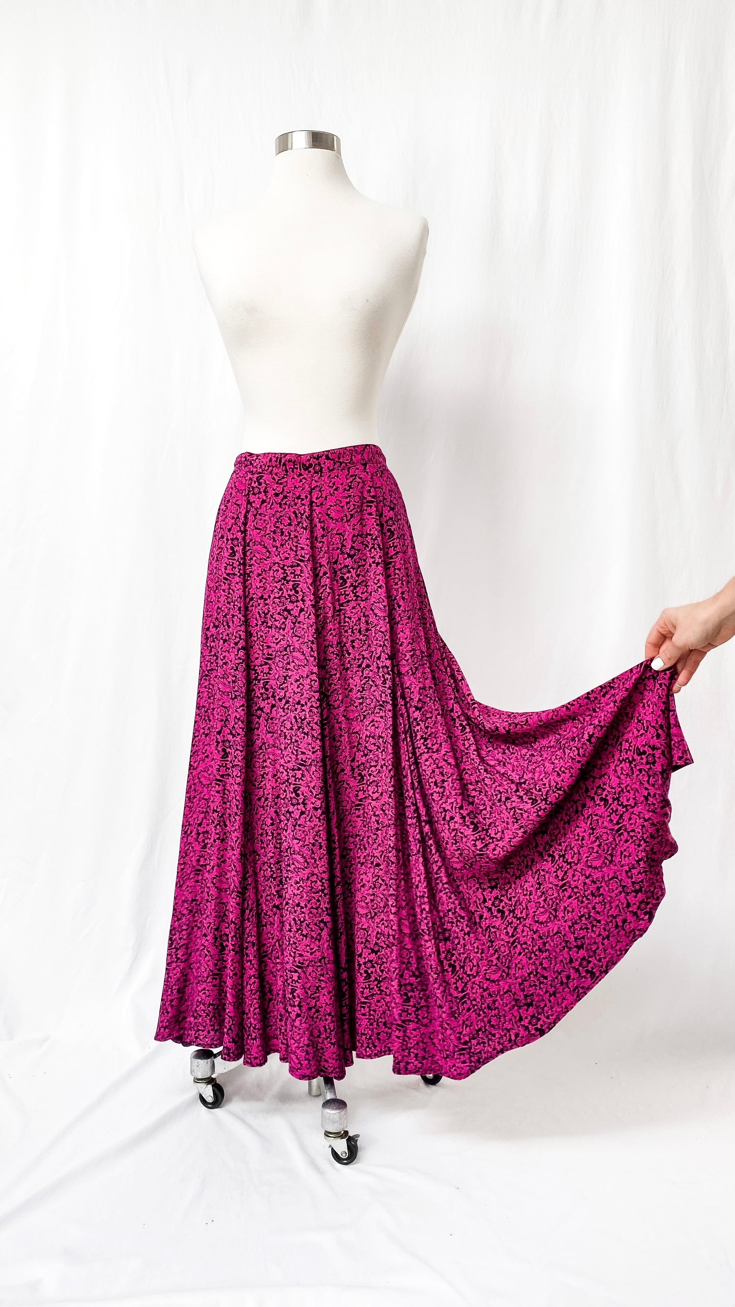 Vintage 90’s Pink & Black Maxi Skirt (S)